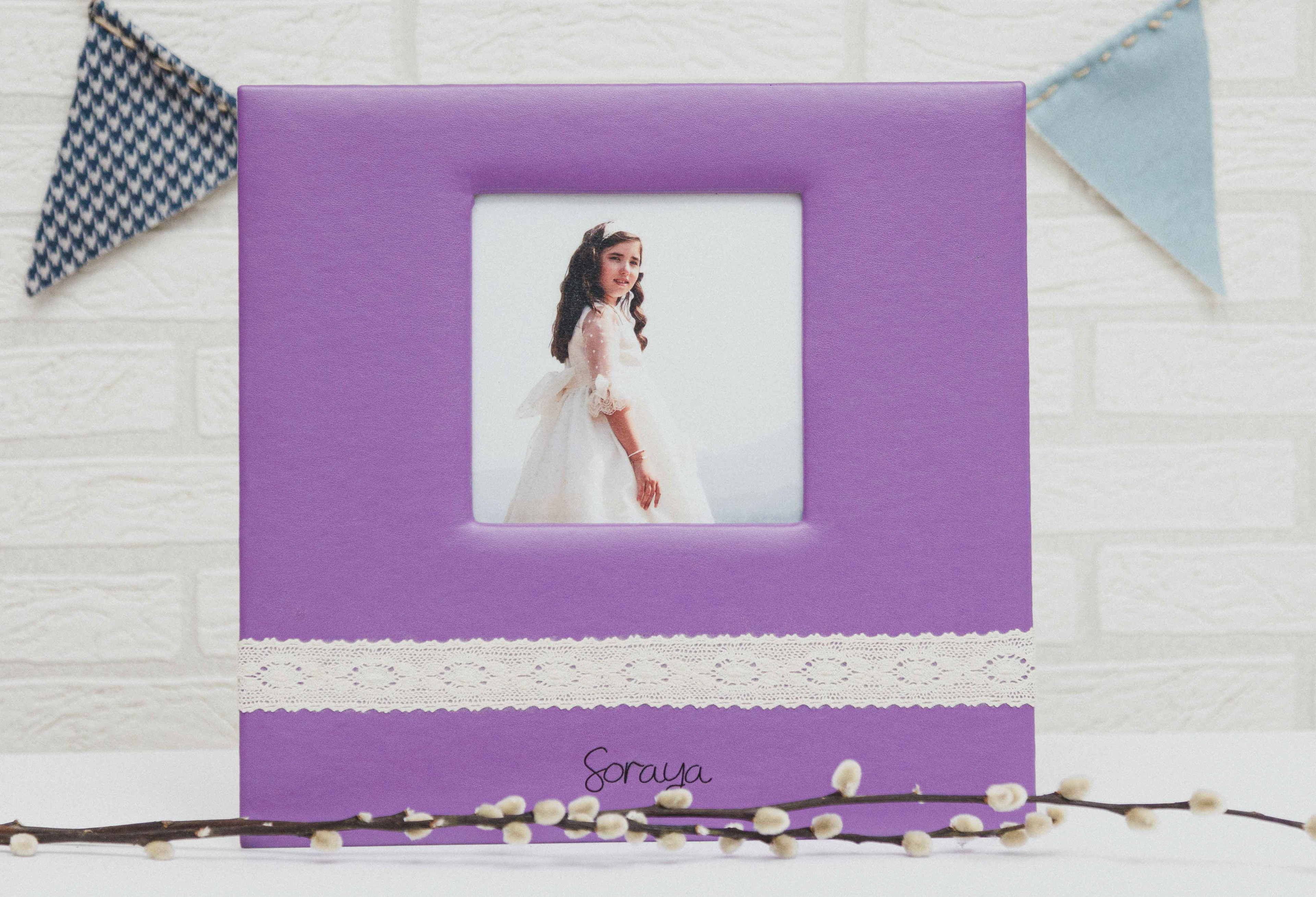 modelo ab 1217   material   polipiel lila  con ventana 