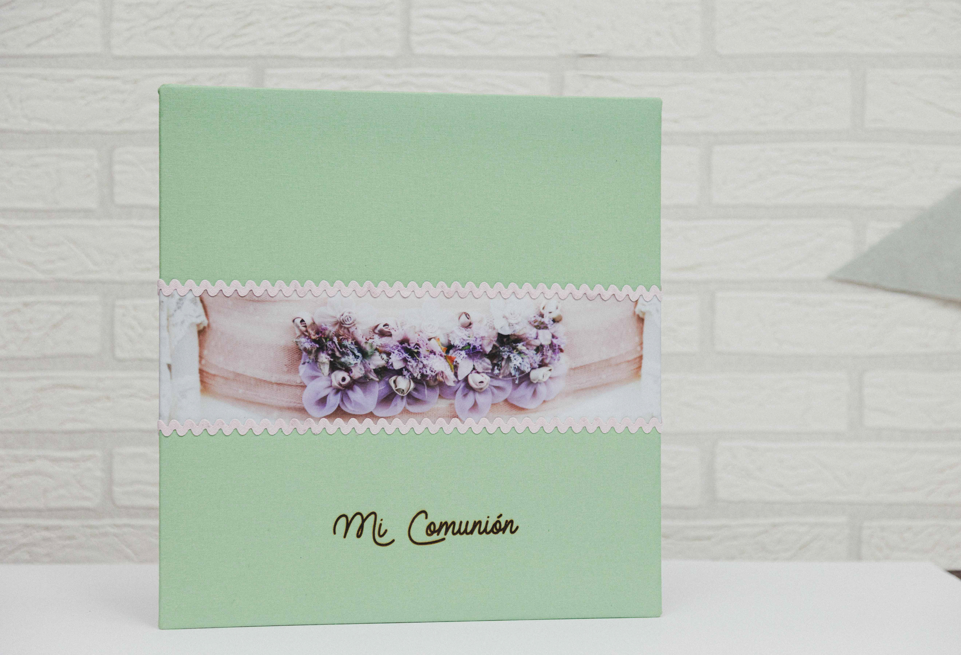 MODELO AB 606   MATERIAL LINO VERDE MUNT  GRABADO CON FRANJA PERSONALIZADA  