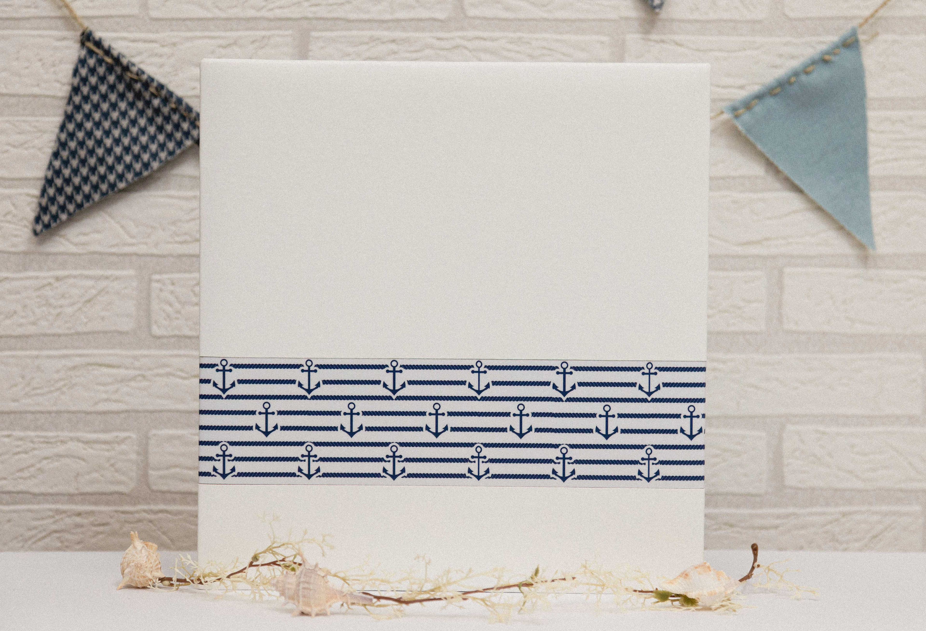 MODELO AB 174  MATERIAL POLIPIEL BLANCO  CON FRANJA PERSONALIZADA   