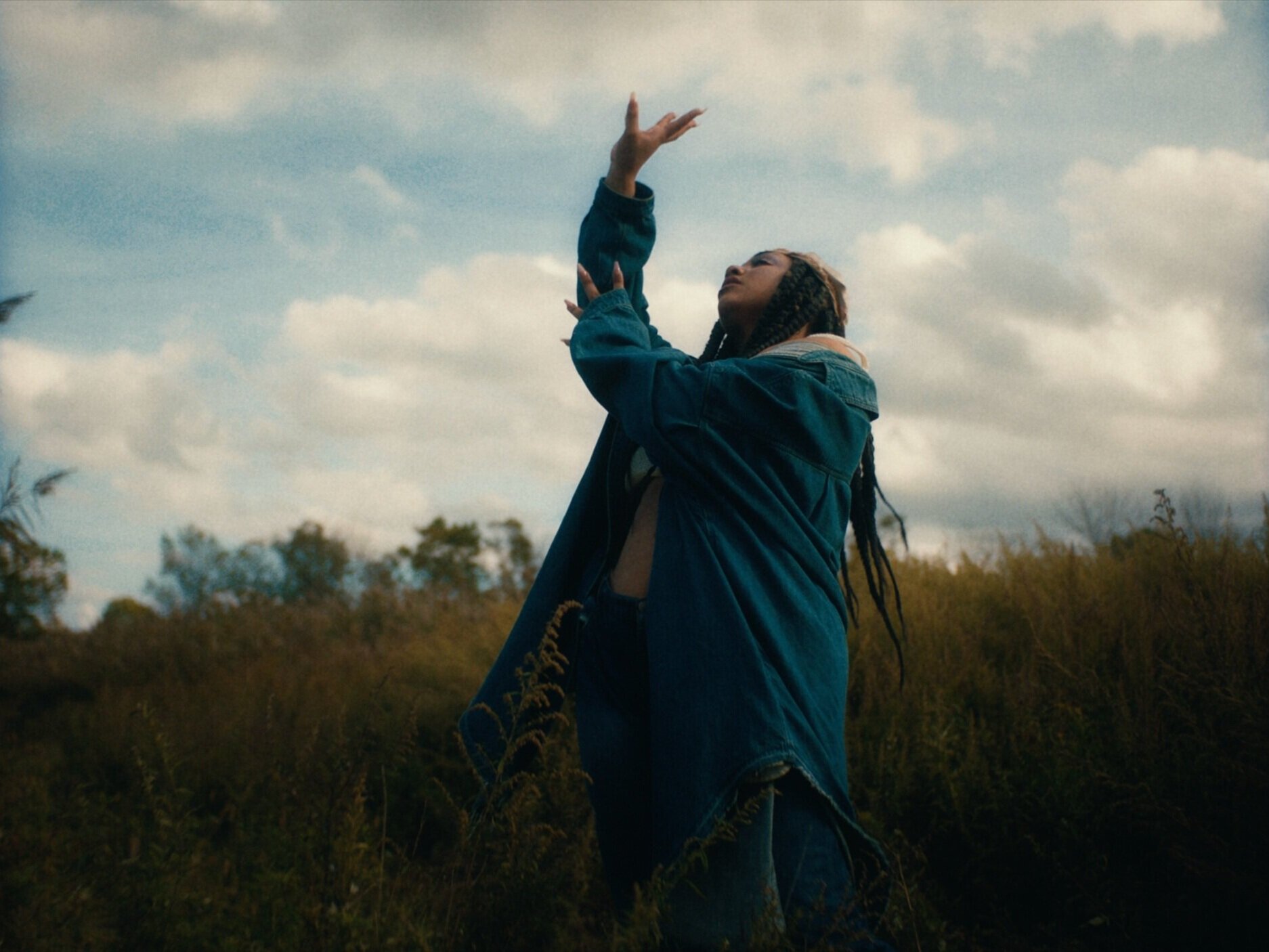 Paradise by HAIKU Dir: Louise de Nexon, DP: Zoe Yi