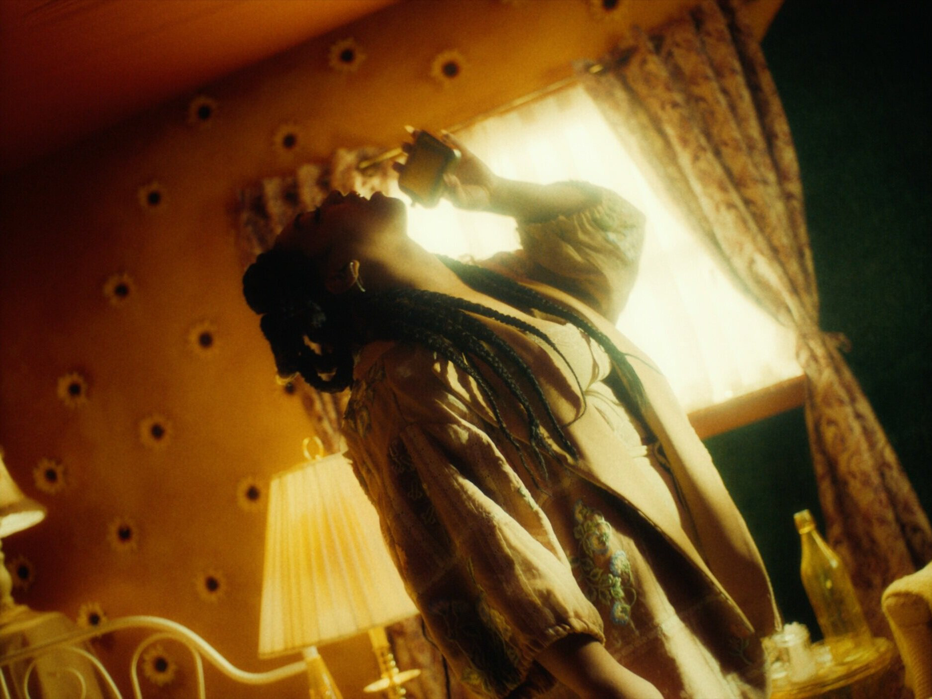 Paradise by HAIKU Dir: Louise de Nexon, DP: Zoe Yi
