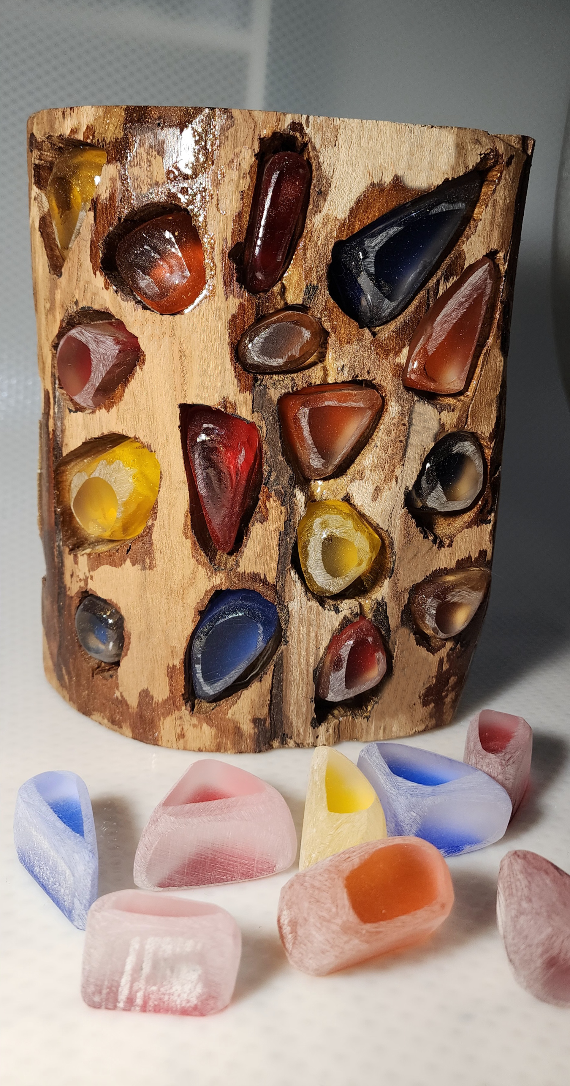 Wood and Chroma 8.5 x 7 In