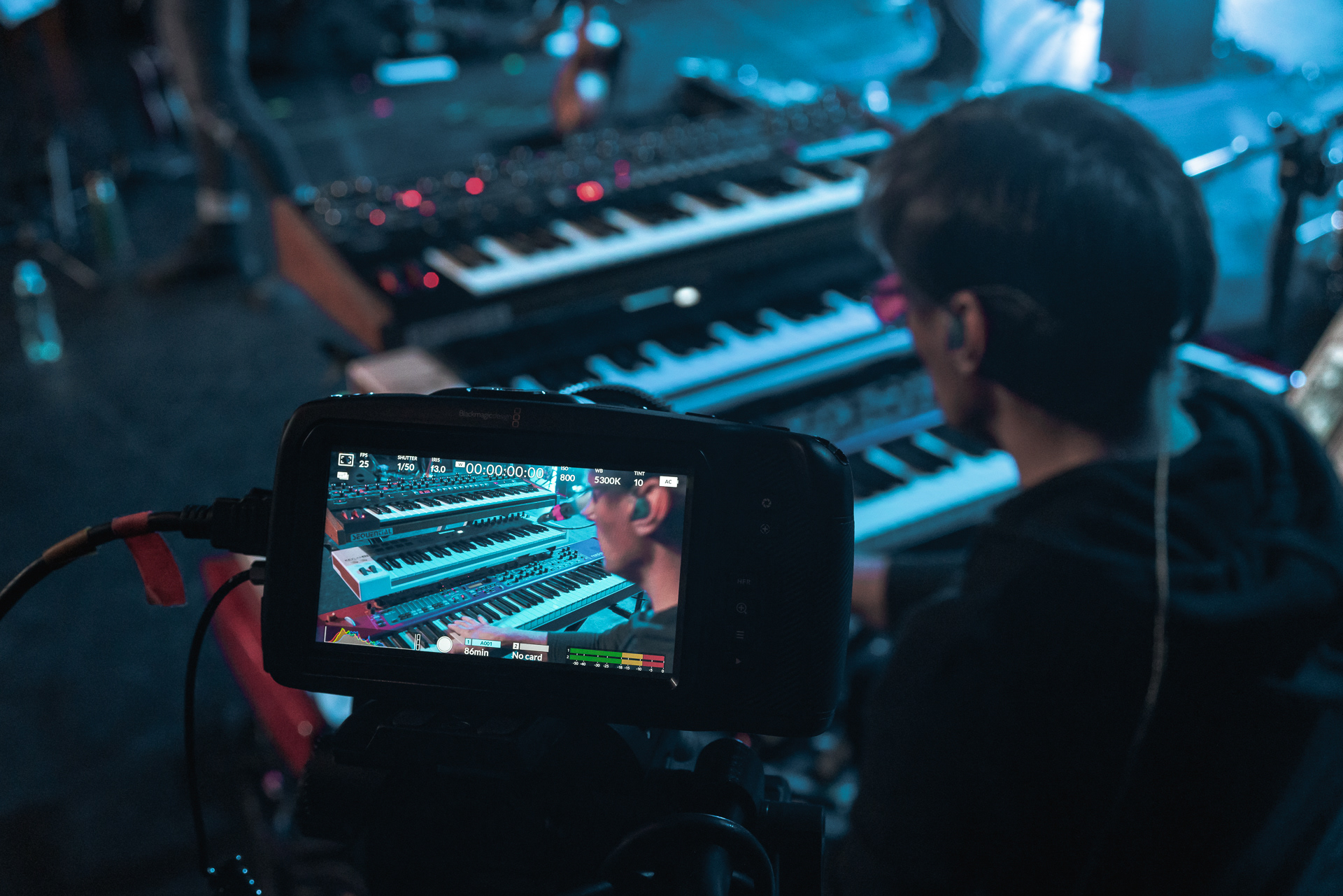 Making of Mikromusic at Scena Relax - a keyboardist being video recored - photo by Przemek Wójtowicz