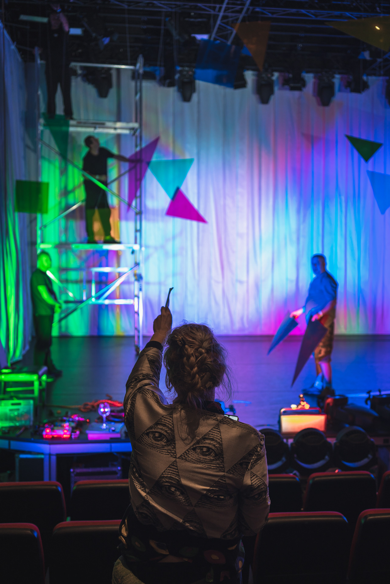 Making of MTV Unplugged Natalia Kukulska - technicians set the scenography on the stage