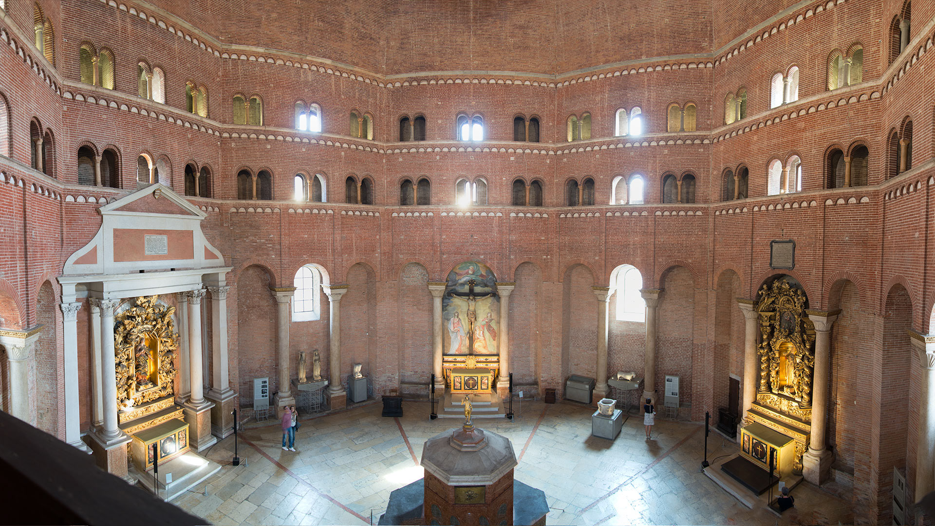 Interno del Battistero