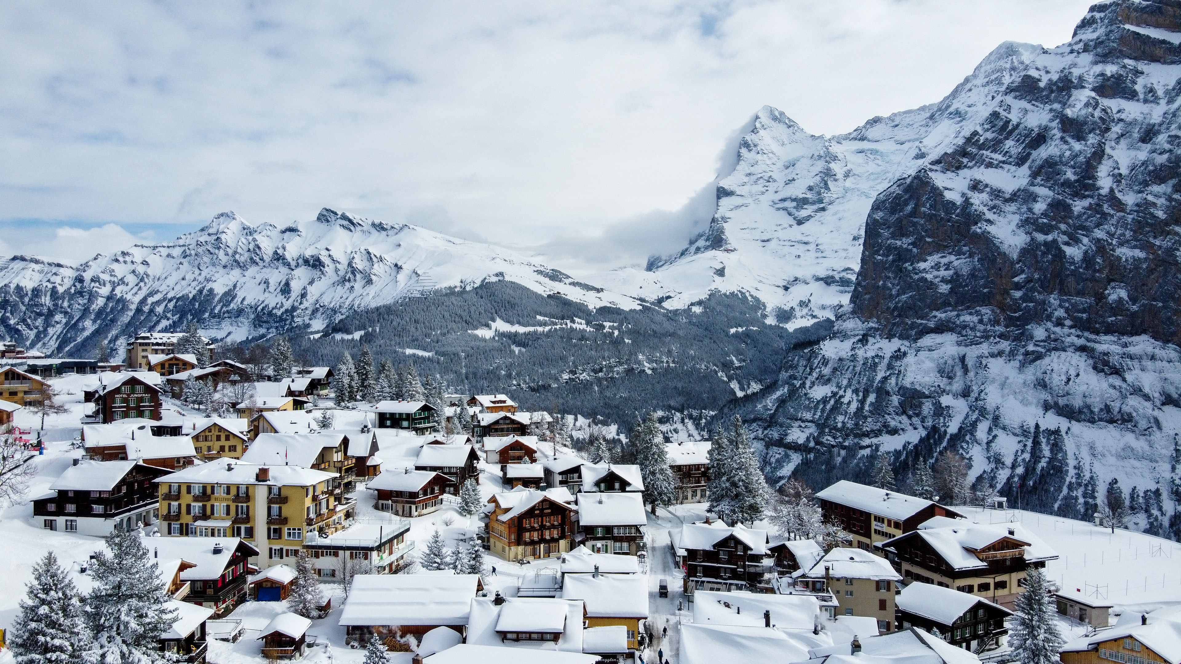 Drohnenaufnahme Mürren
