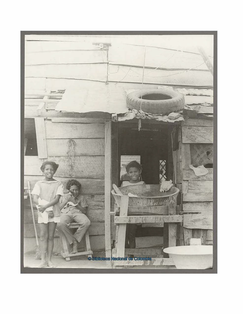 Primeras construcciones sobre la ciénaga. Cartagena, Colombia. (s.f.). Biblioteca Nacional