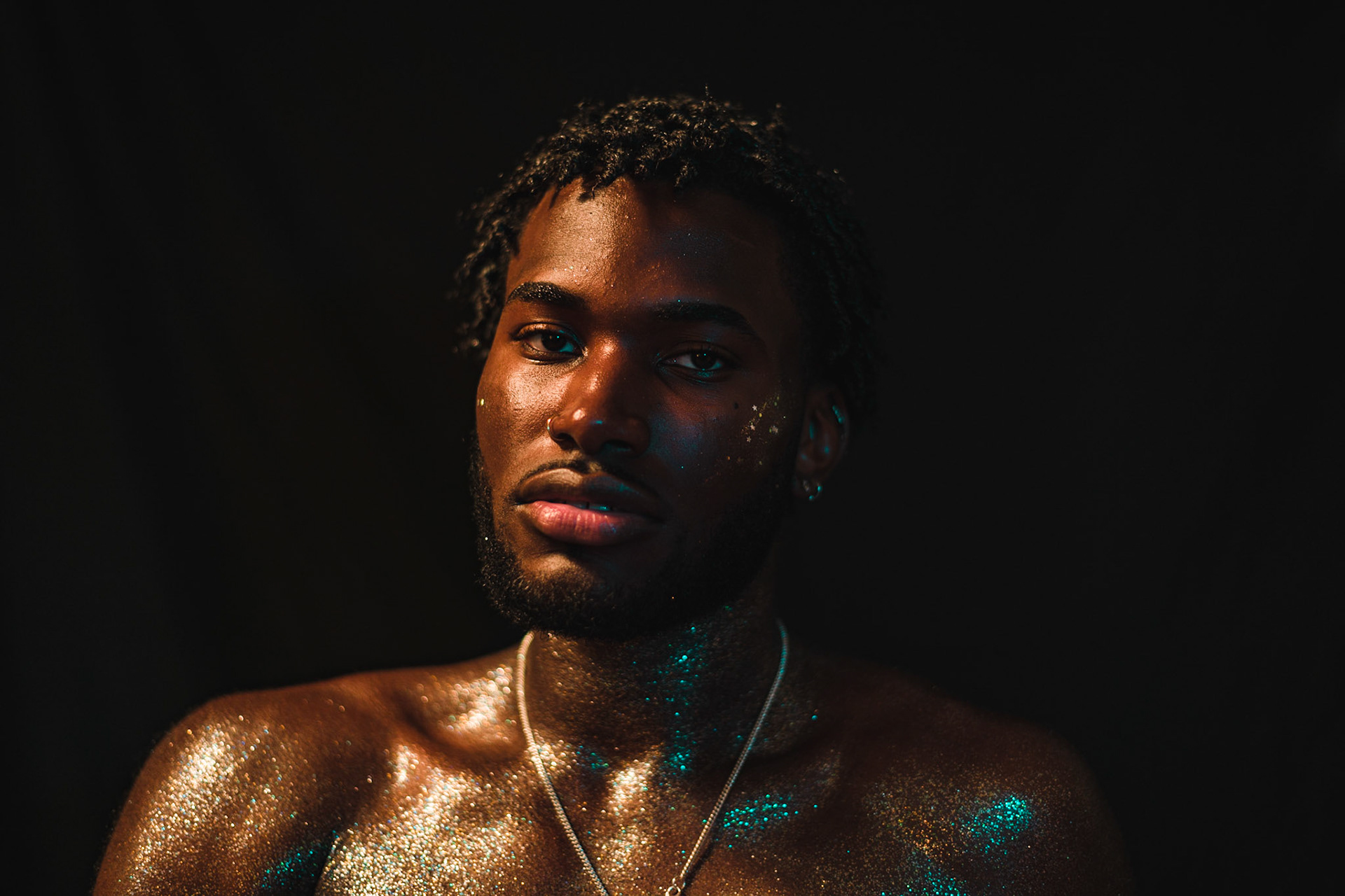 Dylan - Glitter Shoot