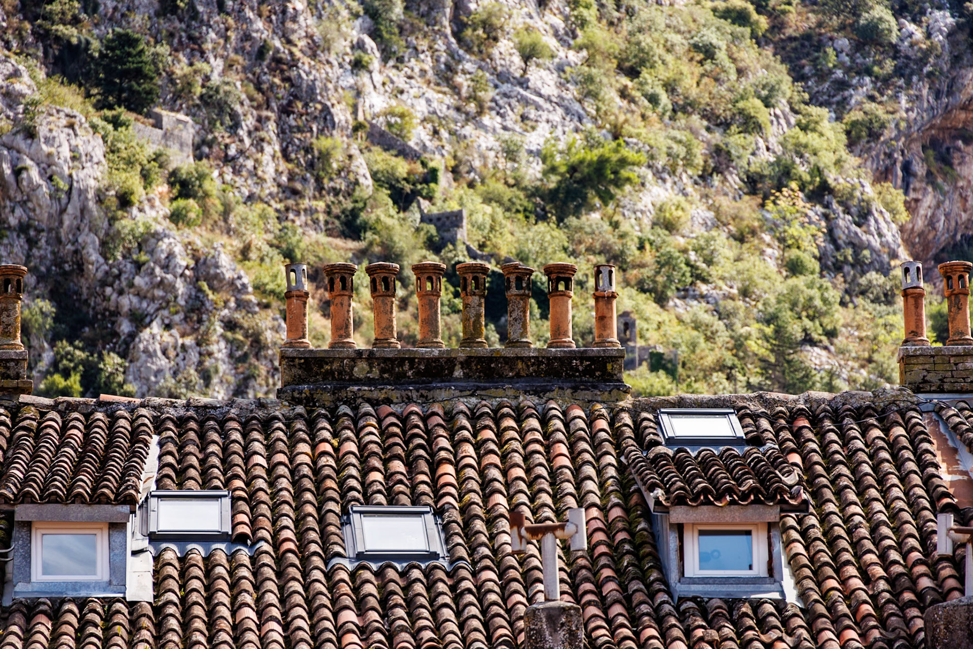 2024-09-16 12:30:04RF24-240mm F4-6.3 IS USMf/6.31/250 sec42°25'33.3552" N 18°46'15.2832" E