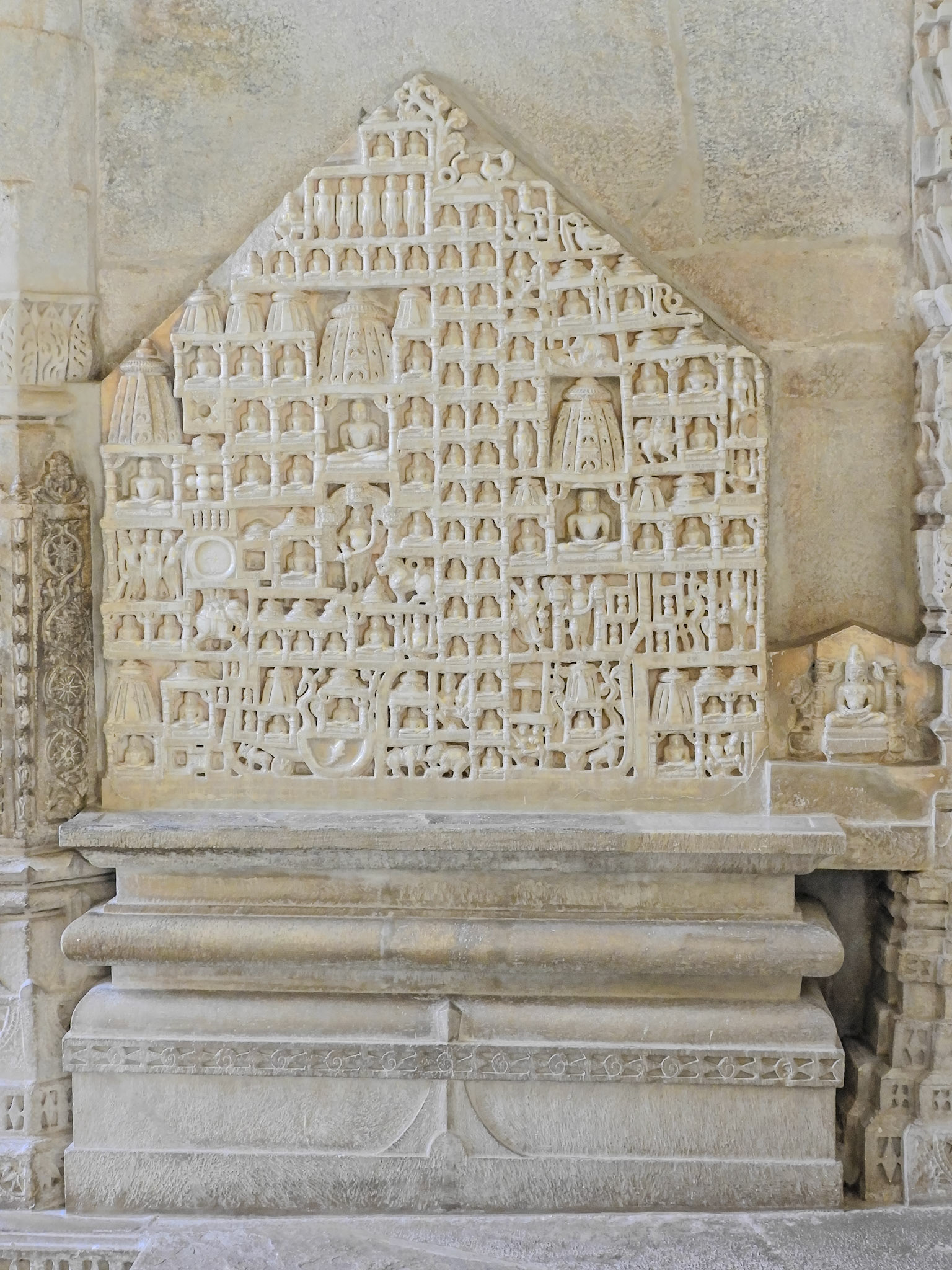 2018-02-22 12:38:19__f/5.6_1/15 sec__Desuri Tehsil_India_25°6'59.2668" N 73°28'19.1028" E