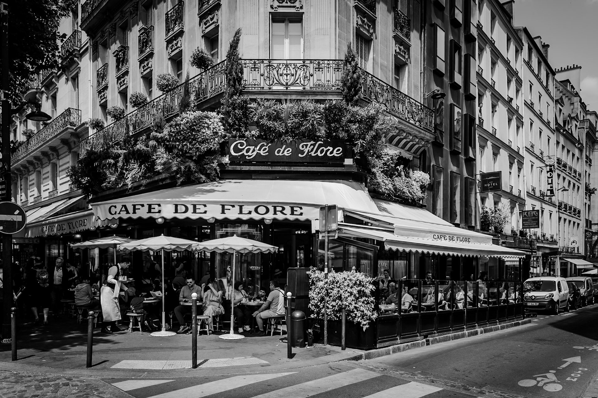 2025-06-03 18:08:39_RF28-70mm F2.8 IS STM_f/7.1_1/320 sec____48°51'15.8868" N 2°20'0.7548" E