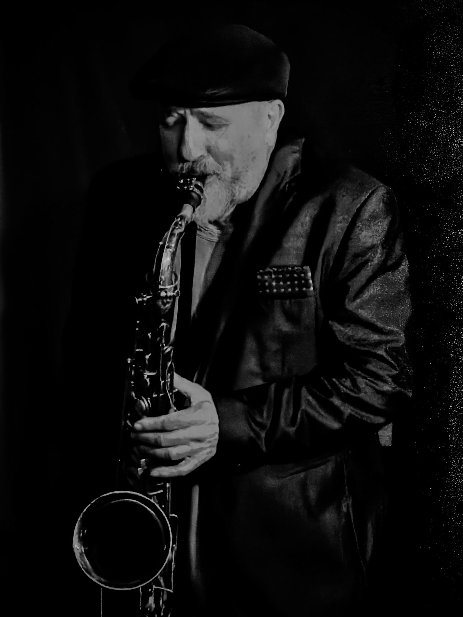 _2026-02-27__iPhone 17 Pro__ iPhone 17 Pro back camera 16.891mm f/2.8__f/2.8__1/430 sec__High Street__Wraysbury__England__51°27'26.0496" N 0°33'15.2496" W_