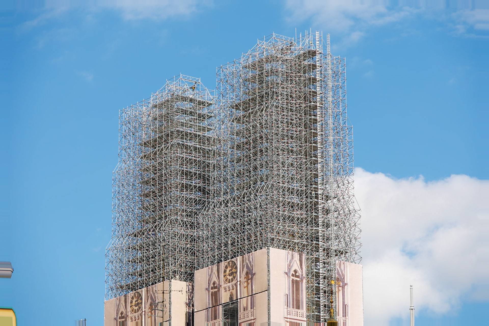 2024-09-25 13:45:42RF24-240mm F4-6.3 IS USMf/81/320 sec45°48'45.3888" N 15°58'34.0068" E