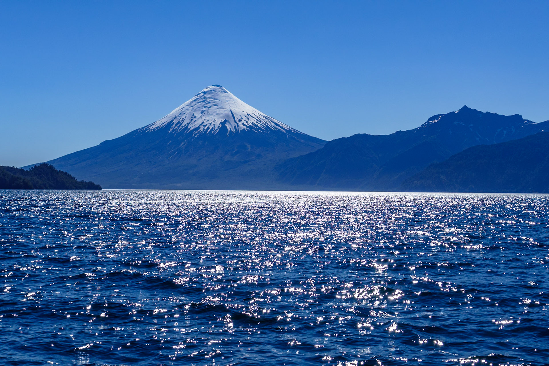 _2020-01-02__Panasonic__DMC-FZ1000__ __f/5.6__1/2000 sec____Puerto Varas__Chile__41°5'54.0492" S 72°13'29.3628" W