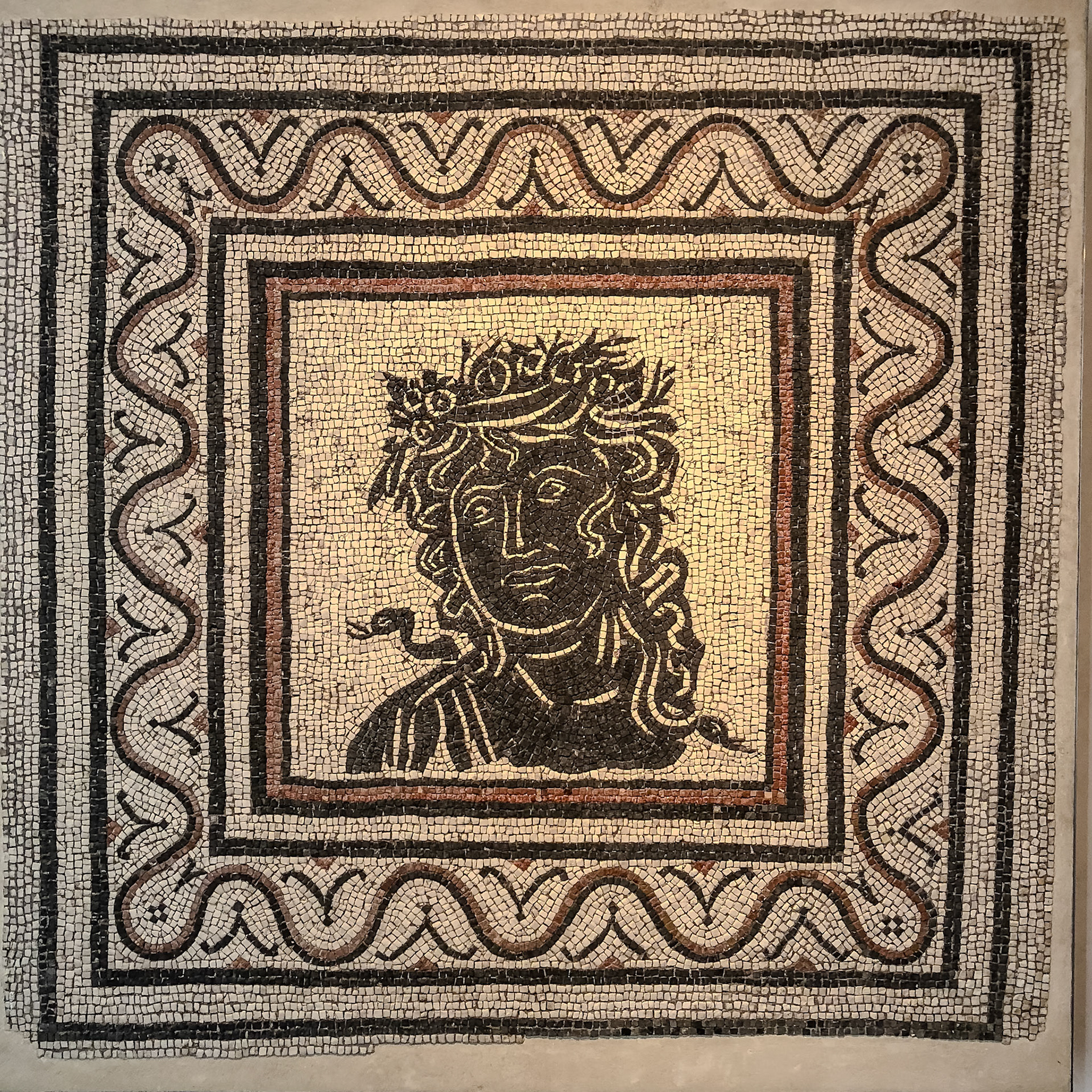 _2018-05-29__iPhone X__ iPhone X back dual camera 4mm f/1.8__f/1.8__1/20 sec__Via del Viminale__Rome__Italy__41°54'5.1804" N 12°29'52.3788" E_