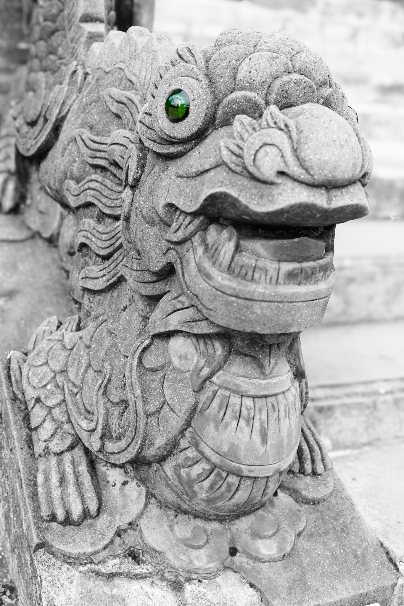 2025-07-09 21:47:59__f/3.2_1/320 sec_Đường Đại Nam_Huế_Vietnam_16°23'56.6232" N 107°35'24.8928" E