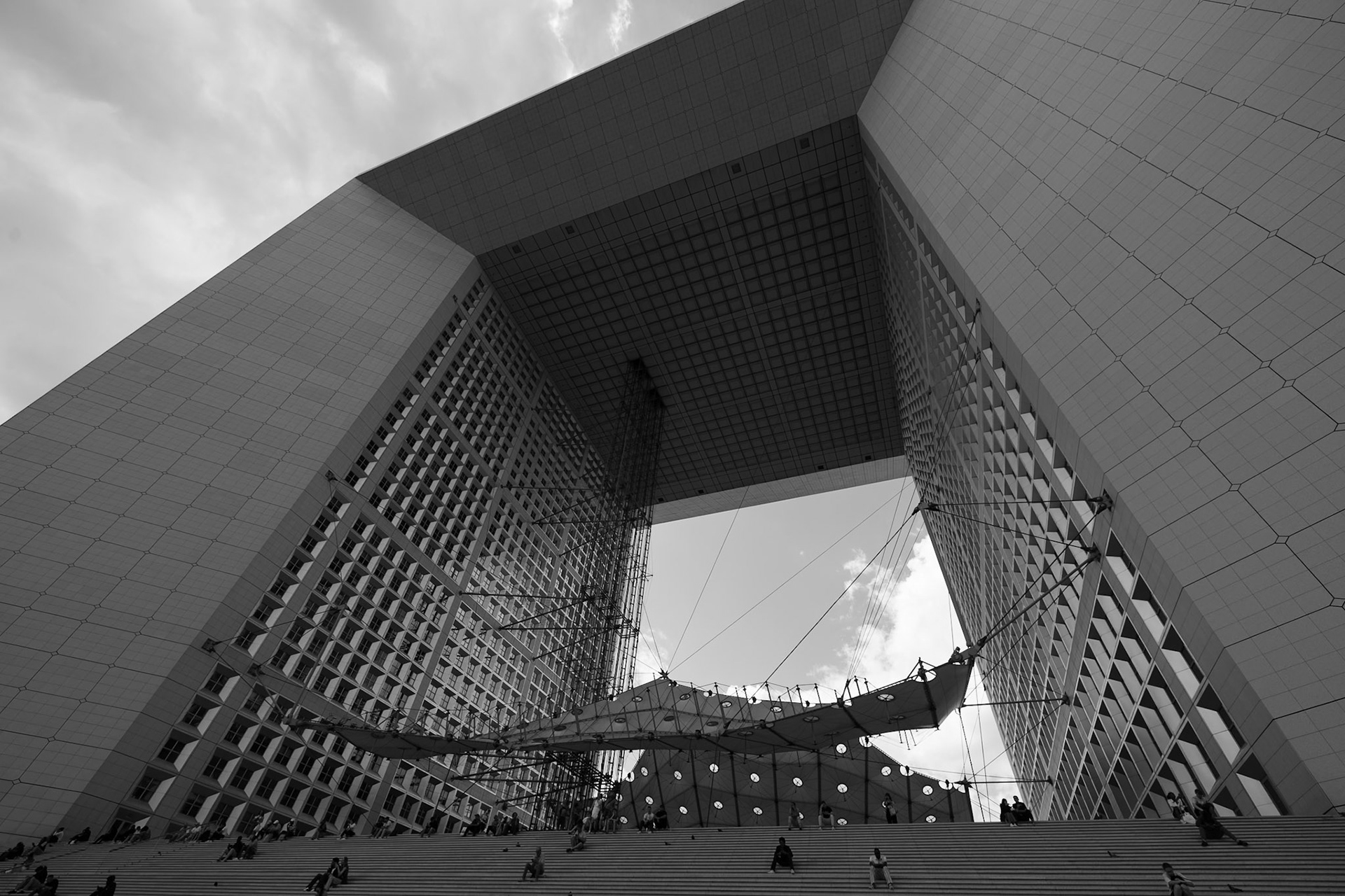 2025-06-23 14:45:33_RF15-35mm F2.8 L IS USM_f/7.1_1/400 sec_Le Parvis_Arrondissement of Nanterre_France_48°53'32.9568" N 2°14'12.3972" E