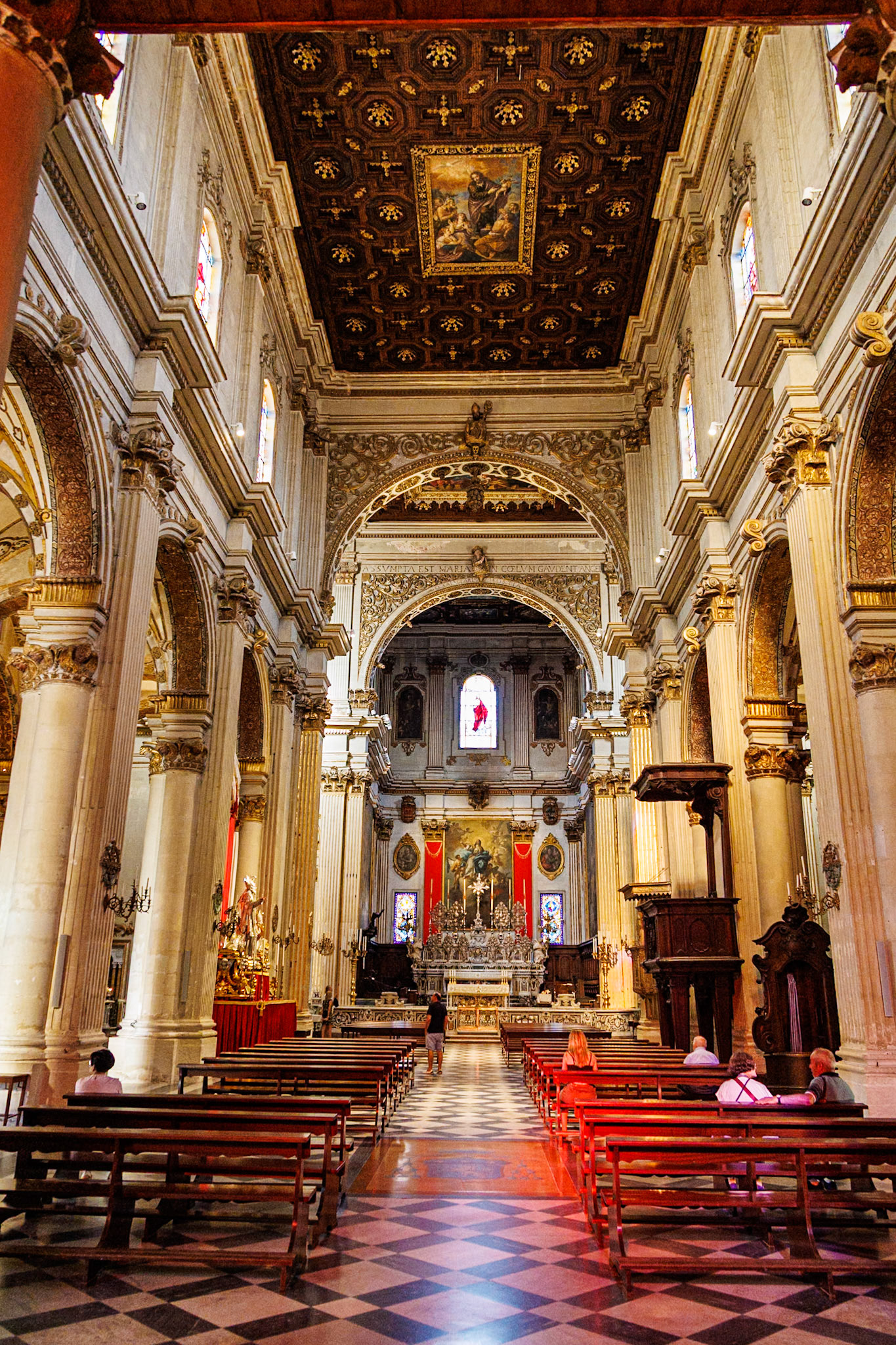 _2024-09-11__Canon__Canon EOS R3__ RF24-240mm F4-6.3 IS USM__f/4.5__1/60 sec__Via Leonardo Prato__Lecce__Italy__40°21'5.4648" N 18°10'10.506" E