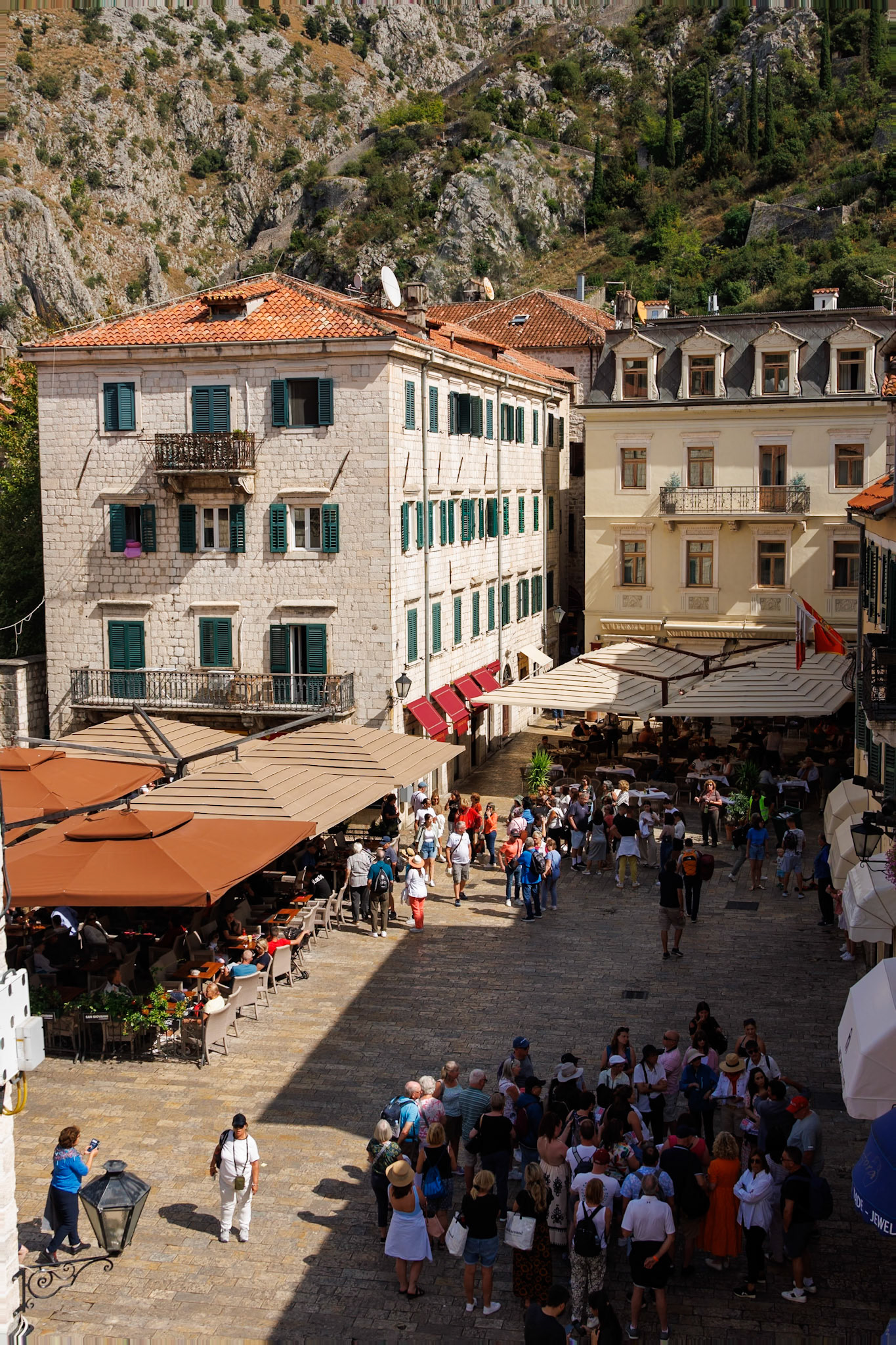 2024-09-16 12:18:57RF24-240mm F4-6.3 IS USMf/91/250 sec42°25'26.4972" N 18°46'13.0908" E