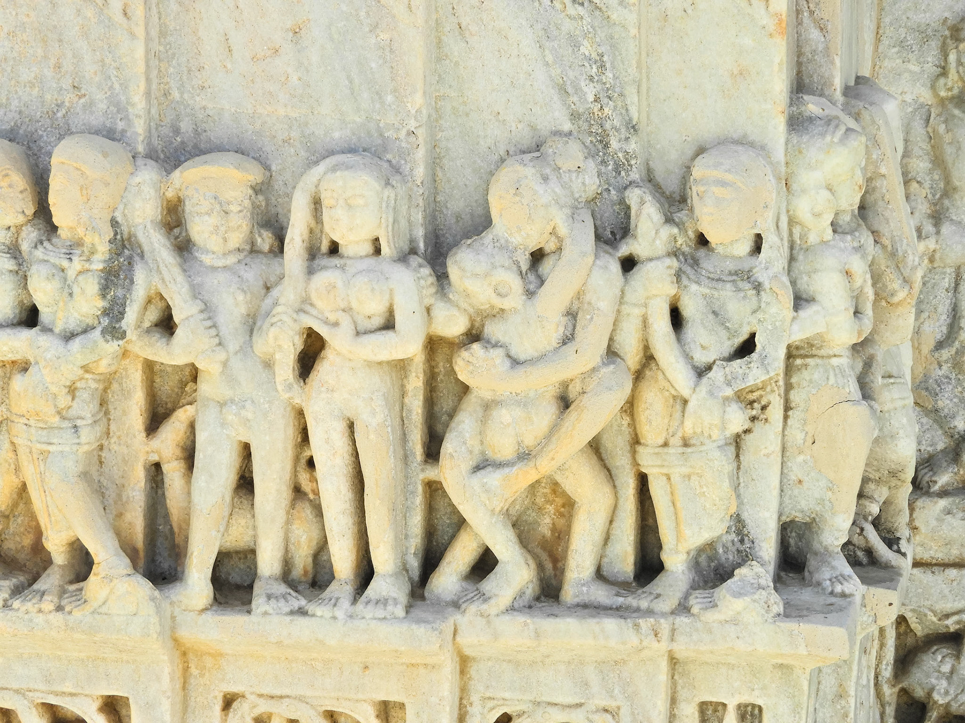 _2018-02-22__Nikon__Coolpix B700__ __f/5__1/400 sec____Desuri Tehsil__India__25°6'56.9952" N 73°28'19.6428" E