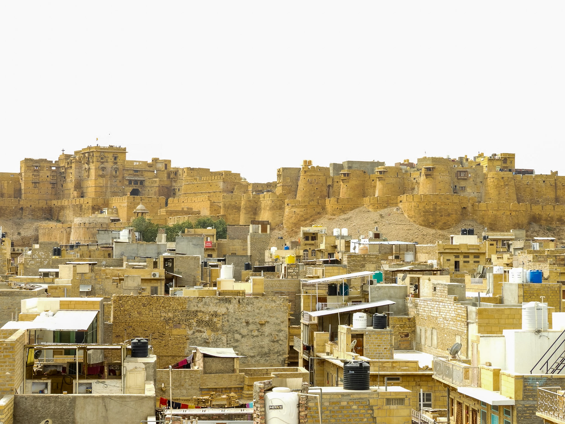 _2018-02-28__Nikon__Coolpix B700__ __f/8__1/80 sec________