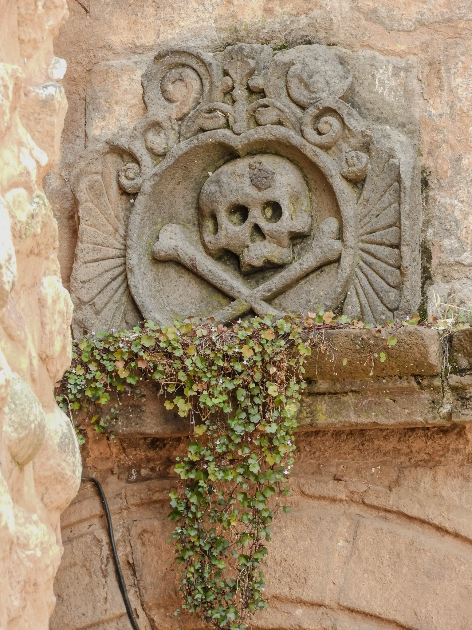 _2018-11-09__Coolpix B700__ __f/5.6__1/125 sec__Plazoleta de San Blas__Cuzco__Peru__13°30'59.976" S 71°58'42.8952" W_