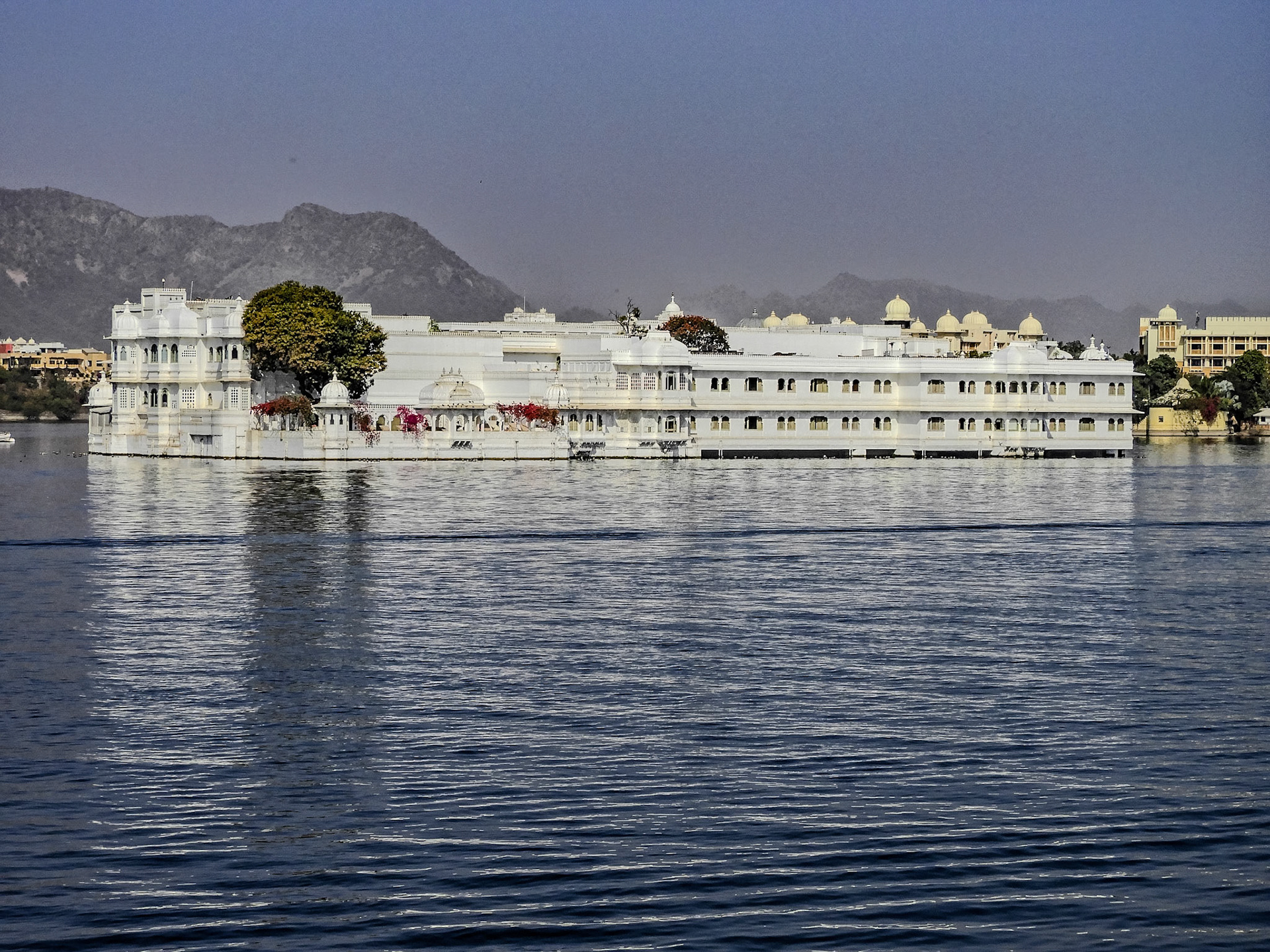 2018-02-21 10:14:41__f/5.3_1/1600 sec_Taj Lake Palace_Udaipur_India_