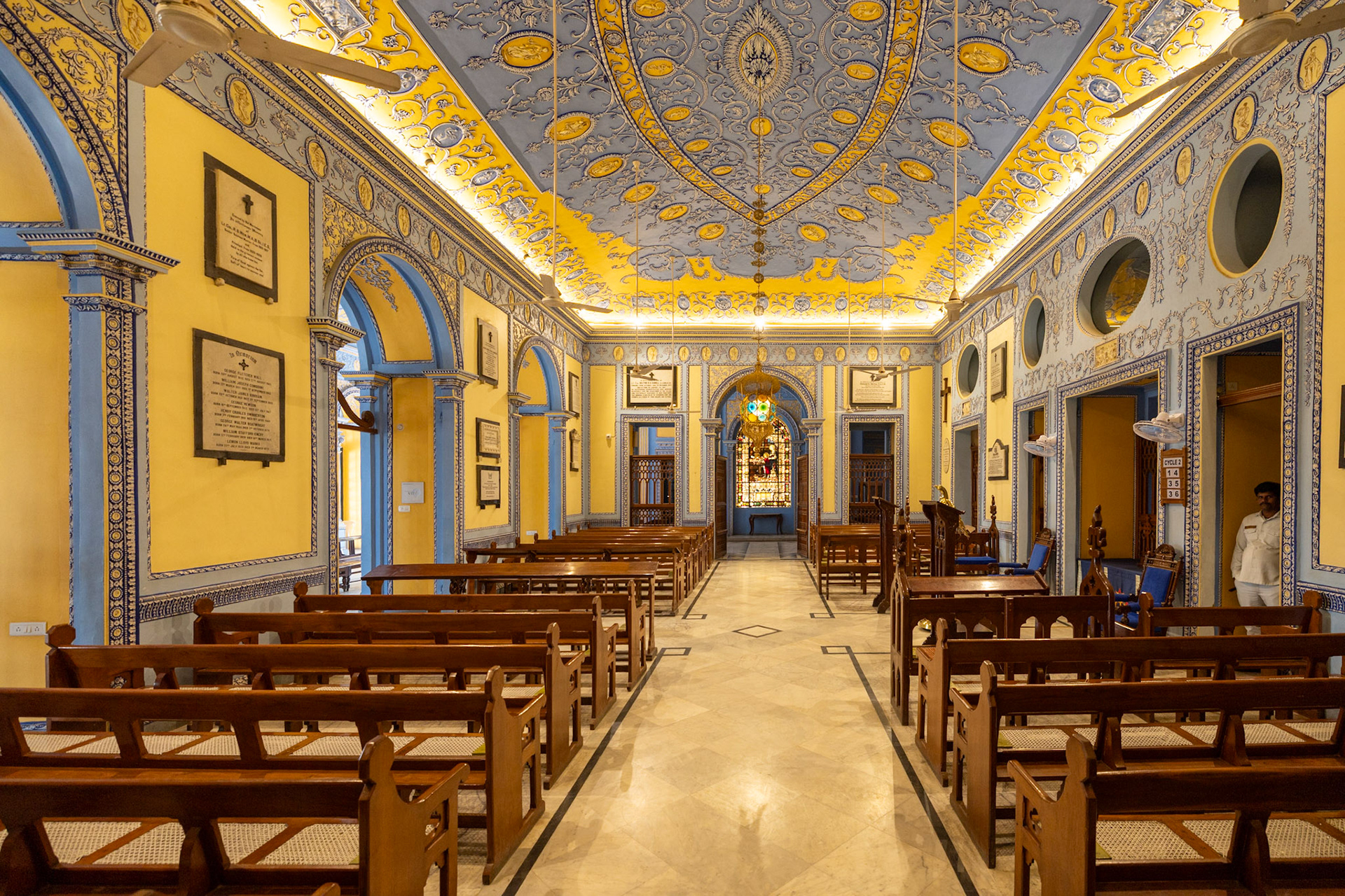 __2025-11-28__Canon__Canon EOS R3__ RF15-35mm F2.8 L IS USM__f/3.2__1/80 sec__La Martiniere Marg__Lucknow__India__26°50'22.1388" N 80°57'48.51" E