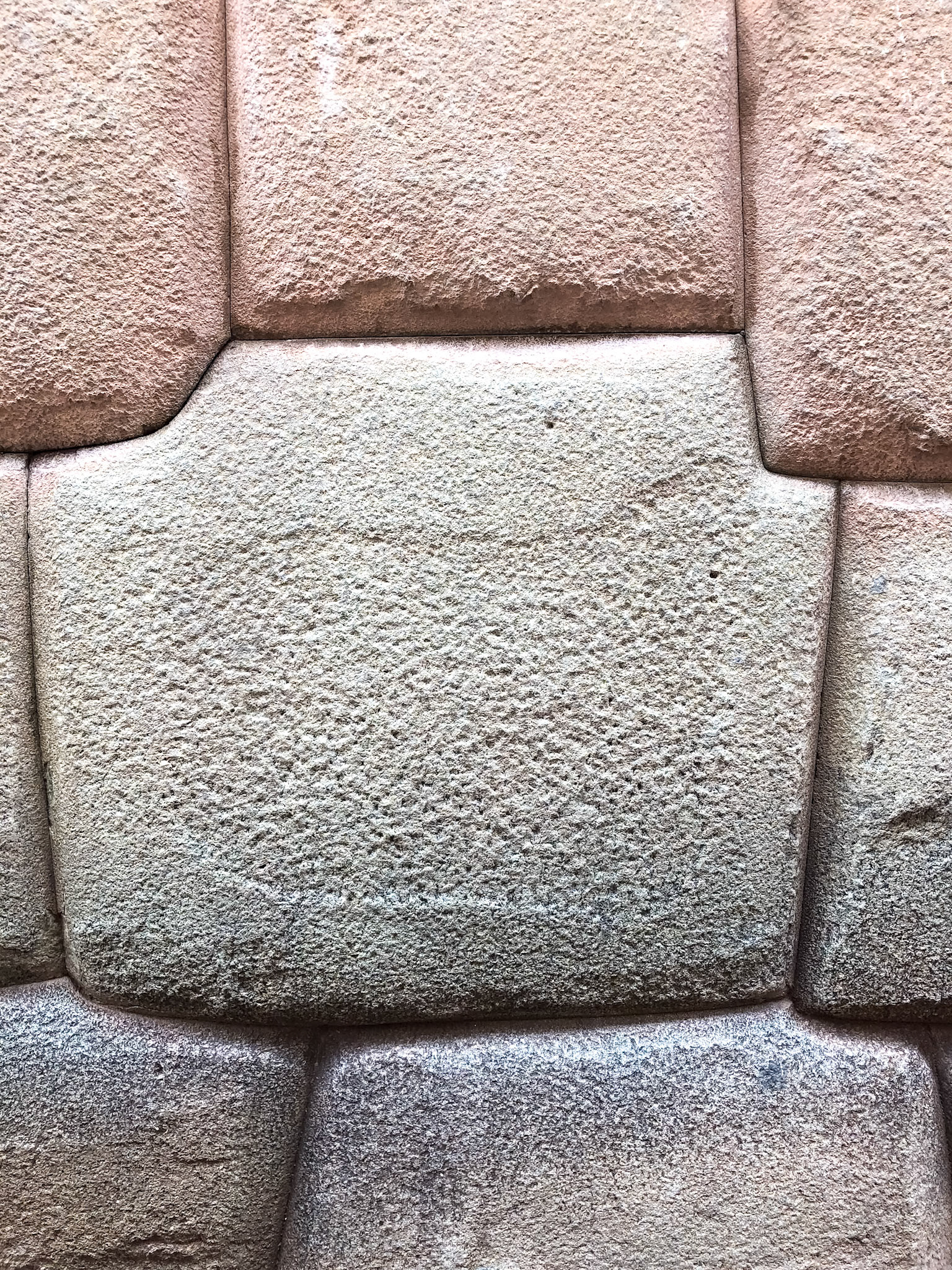 _2018-11-19__Apple__iPhone X__ iPhone X back dual camera 4mm f/1.8__f/1.8__1/120 sec__Plazoleta de San Blas__Cuzco__Peru__13°30'57.8304" S 71°58'35.1012" W