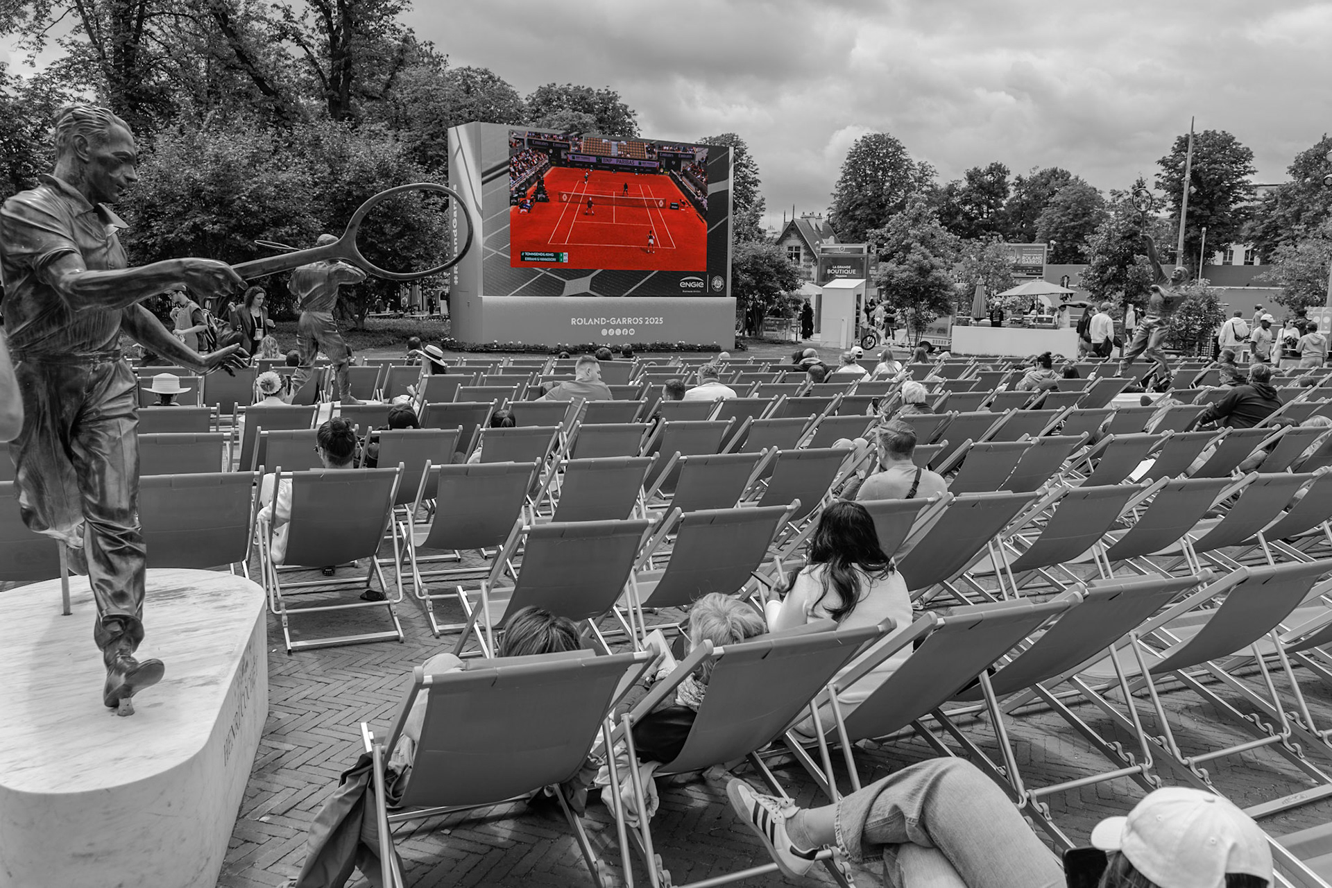 _2025-07-16__Canon EOS R3__ RF28-70mm F2.8 IS STM__f/6.3__1/320 sec__Avenue Gordon-Bennett__Paris__France__48°50'47.8212" N 2°14'59.3412" E_