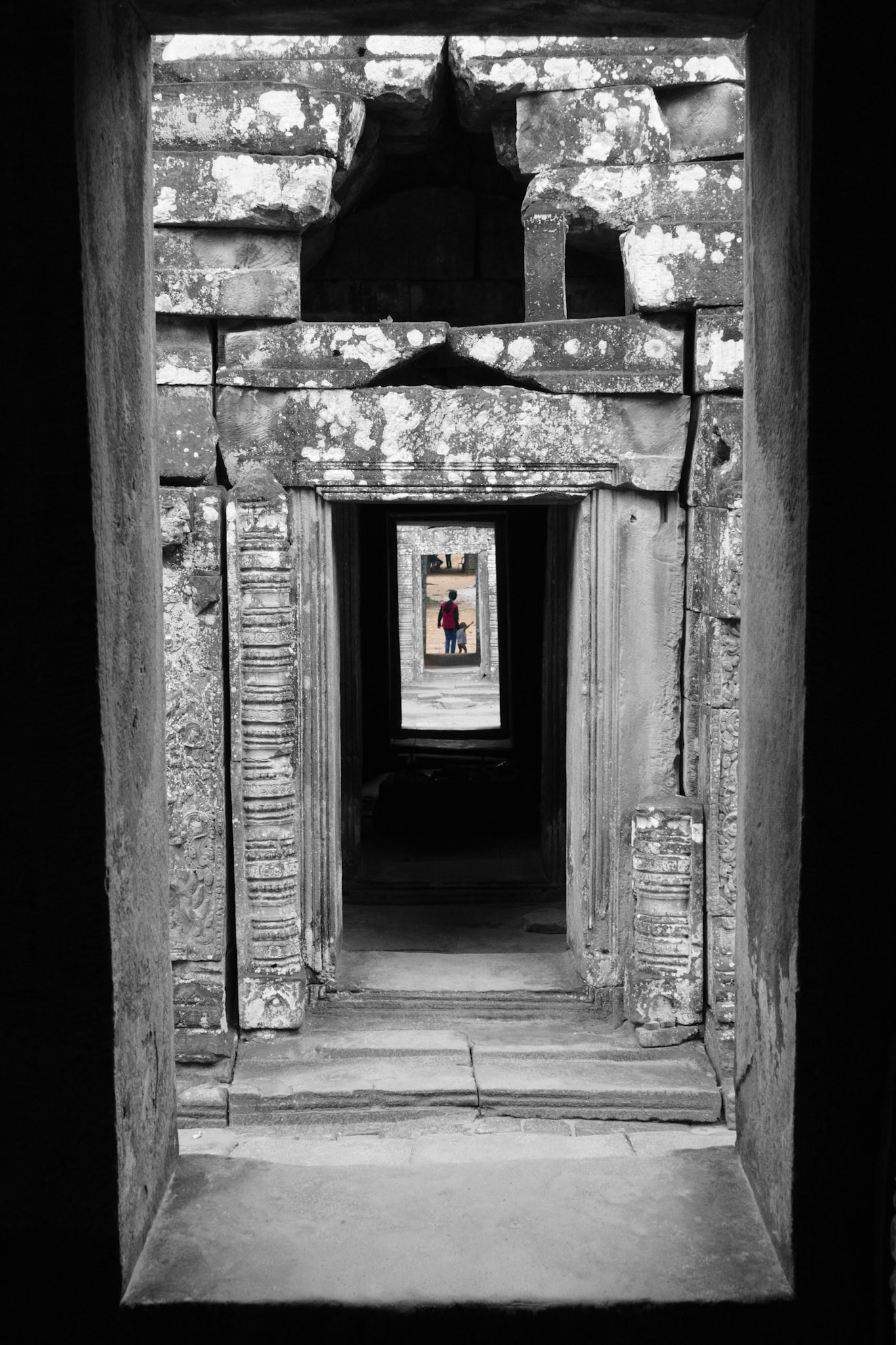 2025-07-14 16:30:27__f/3.1_1/80 sec_Grand Circuit_Ankor Wat_Cambodia_13°27'52.1532" N 103°54'46.5912" E