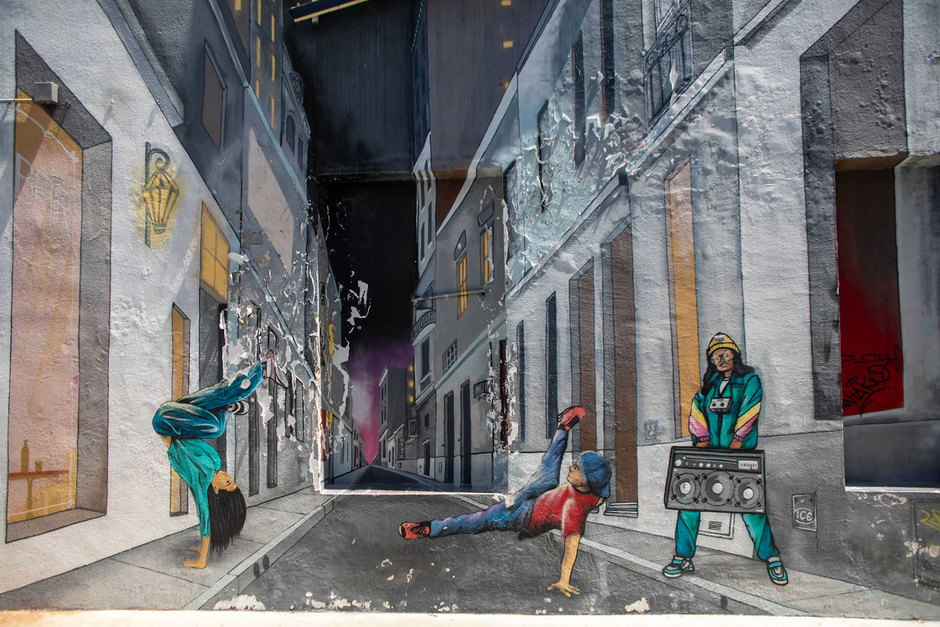 _2023-11-26__Canon__Canon EOS 5D Mark IV__ TAMRON 28-300mm F/3.5-6.3 Di VC PZD A010__f/5__1/800 sec__Avenida Alvear__Buenos Aires__Argentina__34°35'11.0292" S 58°23'34.1628" W