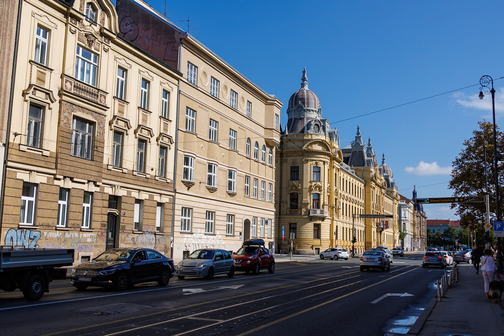 2024-09-25 11:09:47RF24-240mm F4-6.3 IS USMf/91/250 sec45°48'18.2808" N 15°58'34.3848" E