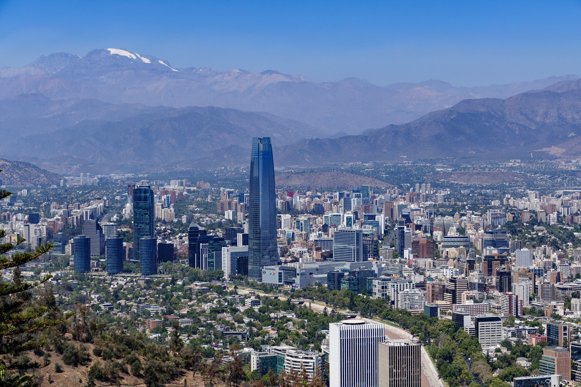 _2019-12-28__Panasonic__DMC-FZ1000__ __f/3.7__1/1600 sec__Camino Siete Palabras__Providencia__Chile__33°25'32.9232" S 70°37'58.0692" W