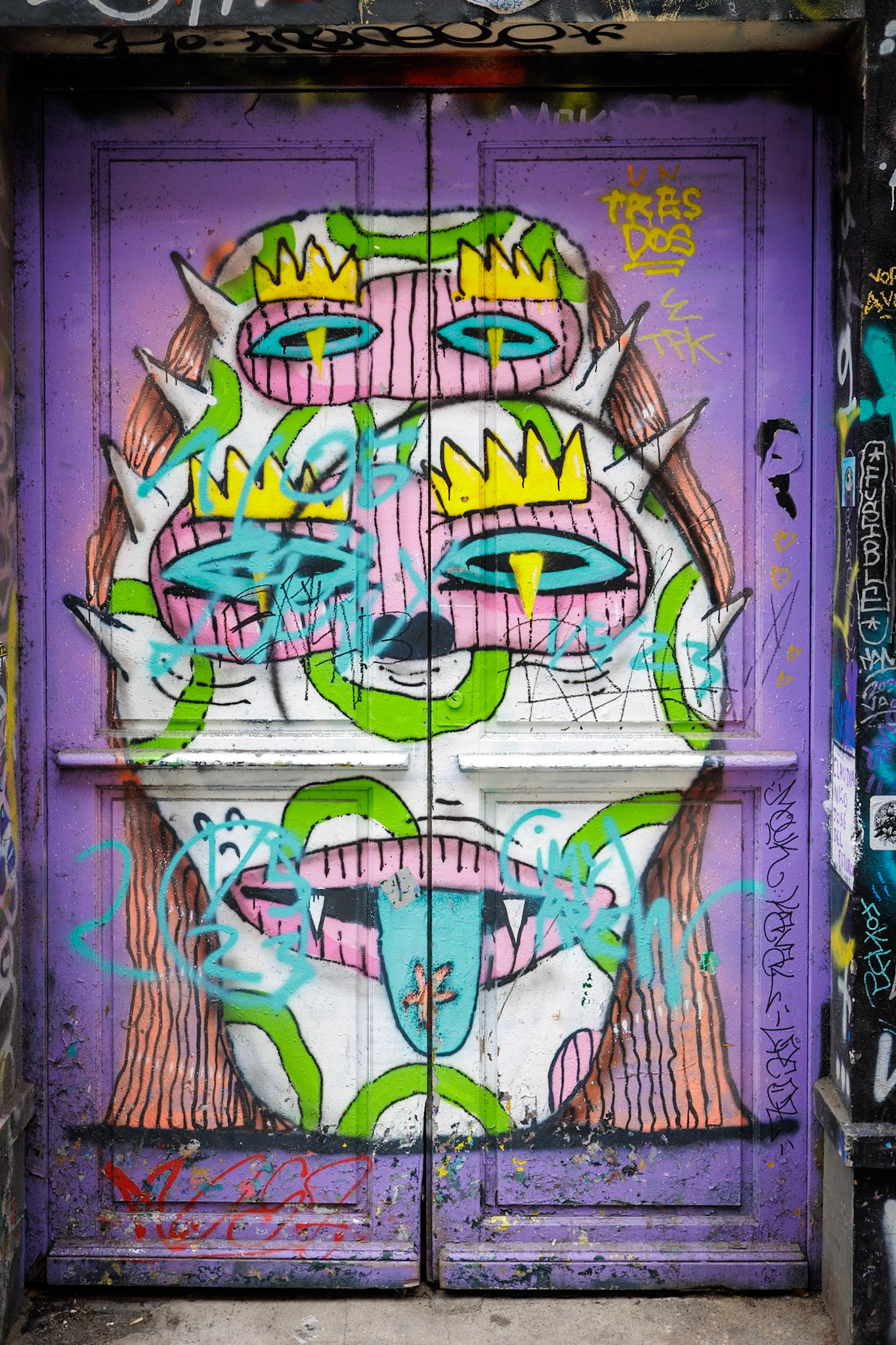 _2025-06-28__Canon__Canon EOS R3__ RF15-35mm F2.8 L IS USM__f/4__1/125 sec__Rue Dénoyez__Paris__France__48°52'17.9292" N 2°22'44.2488" E