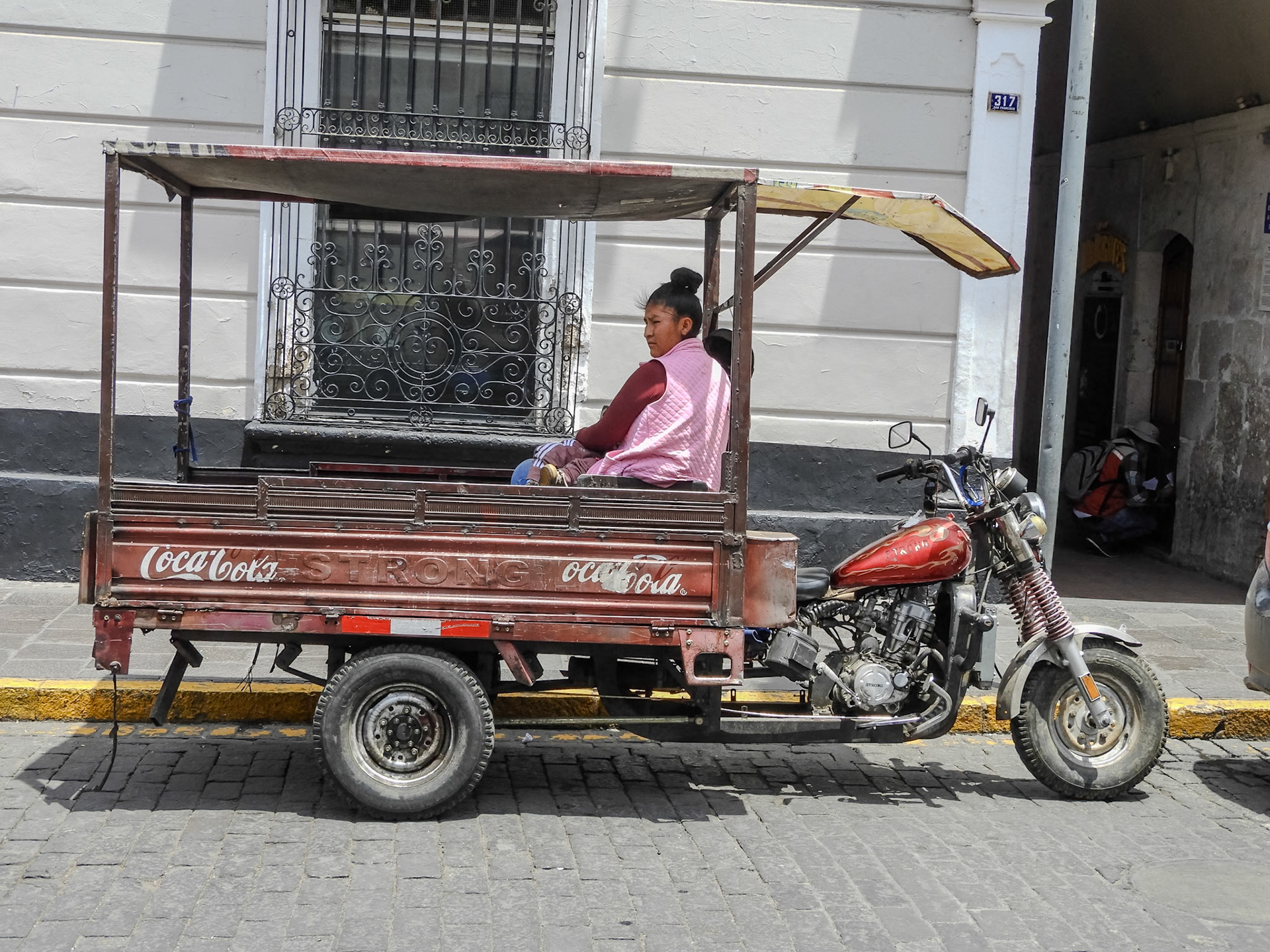 2018-10-24 10:39:32__f/4_1/400 sec_16°23'44.178" S 71°32'6.108" W