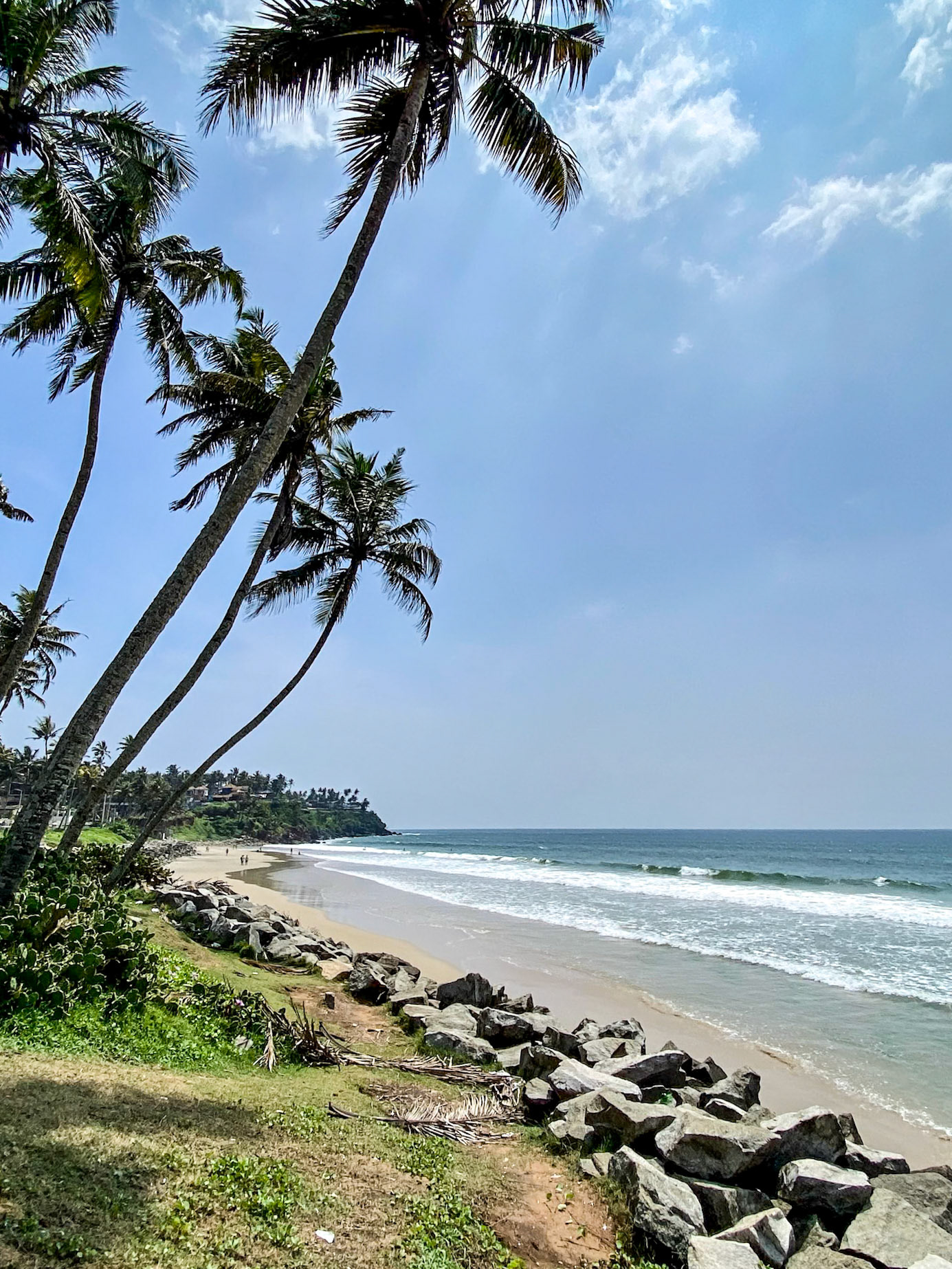 2022-11-06 11:55:35_iPhone 11 Pro back triple camera 4.25mm f/1.8_f/1.8_1/4800 sec_Varkala Beach_Kerala_India___