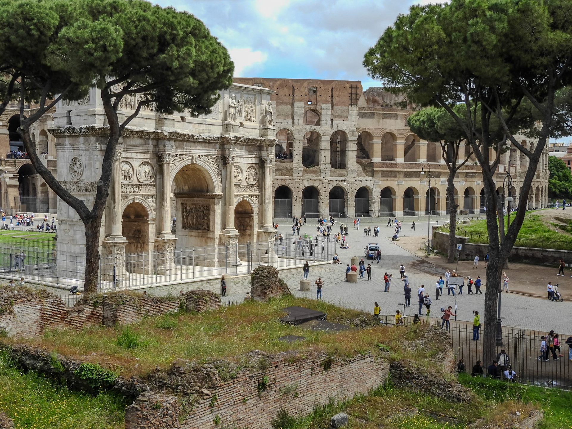 _2018-05-14__Coolpix B700__ __f/4__1/640 sec__Cordonata__Rome__Italy__41°53'21.7392" N 12°29'23.568" E_