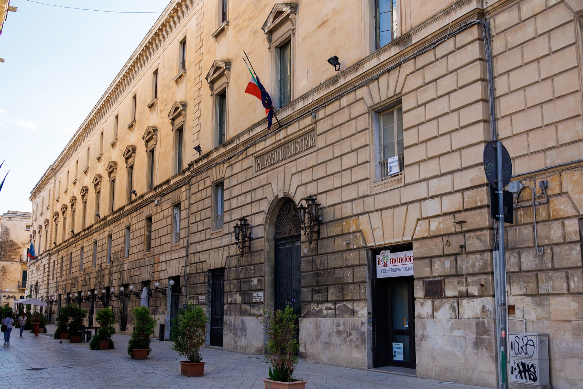 2024-09-11 15:29:00_RF24-240mm F4-6.3 IS USM_f/5_1/80 sec____