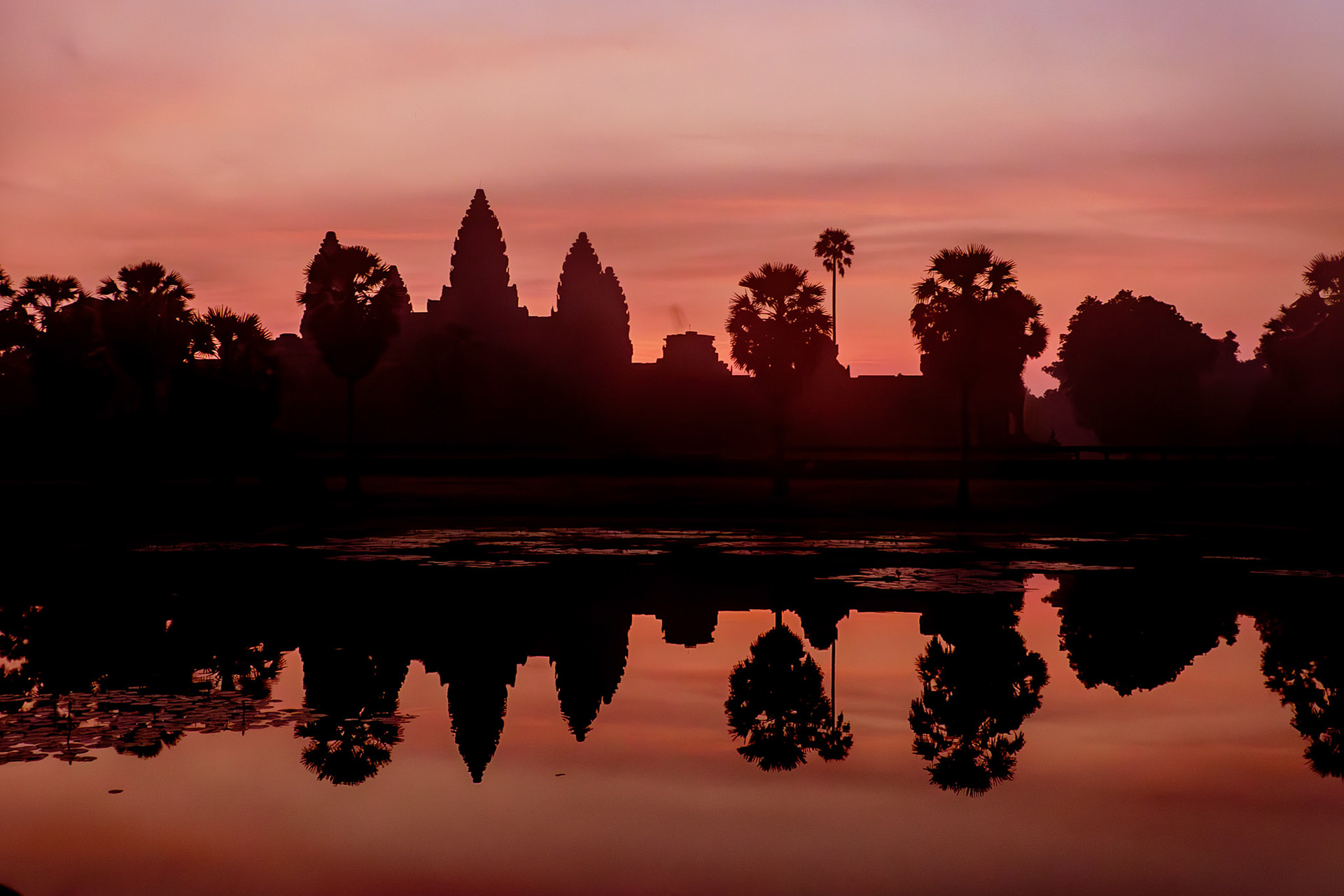 _2019-09-30__Panasonic__DMC-FZ1000__ __f/3.1__1/25 sec__Ankor Wat__Siem Reap__Cambodia__13°24'43.8588" N 103°51'50.724" E
