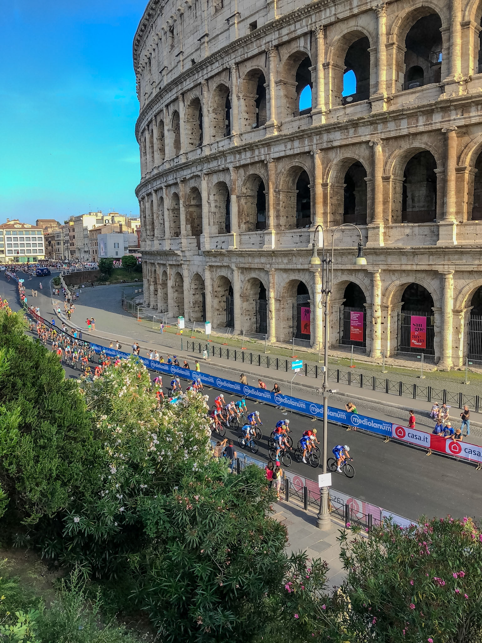 2018-05-27 18:43:06_iPhone X back dual camera 4mm f/1.8_f/1.8_1/500 sec_Cordonata_Rome_Italy_41°53'28.8996" N 12°29'30.7212" E