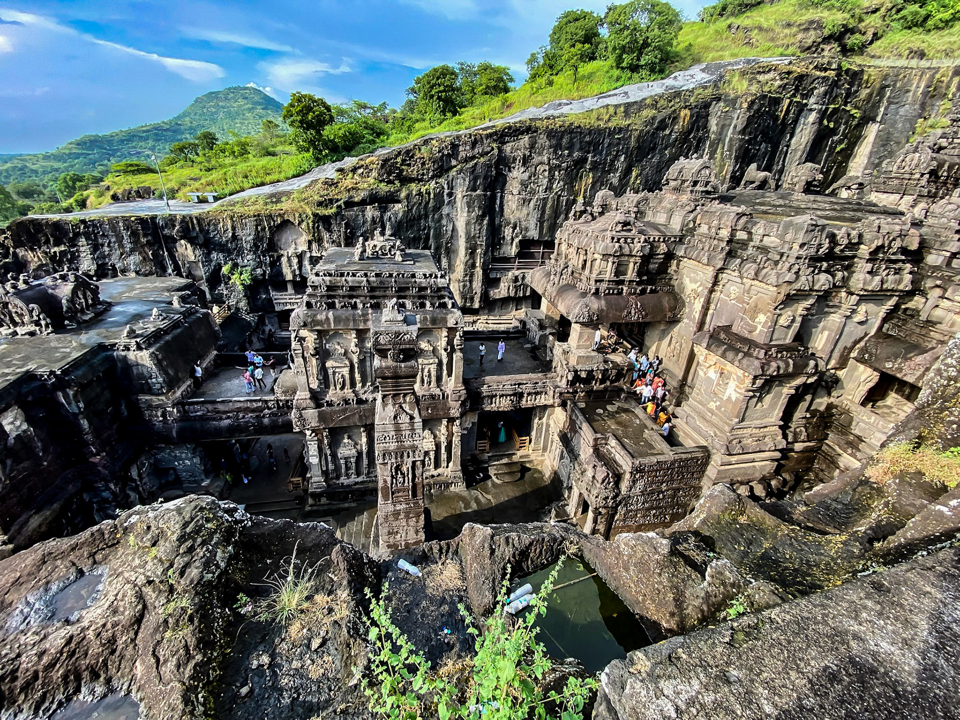 2022-10-12 16:13:52_iPhone 11 Pro back triple camera 1.54mm f/2.4_f/2.4_1/120 sec______