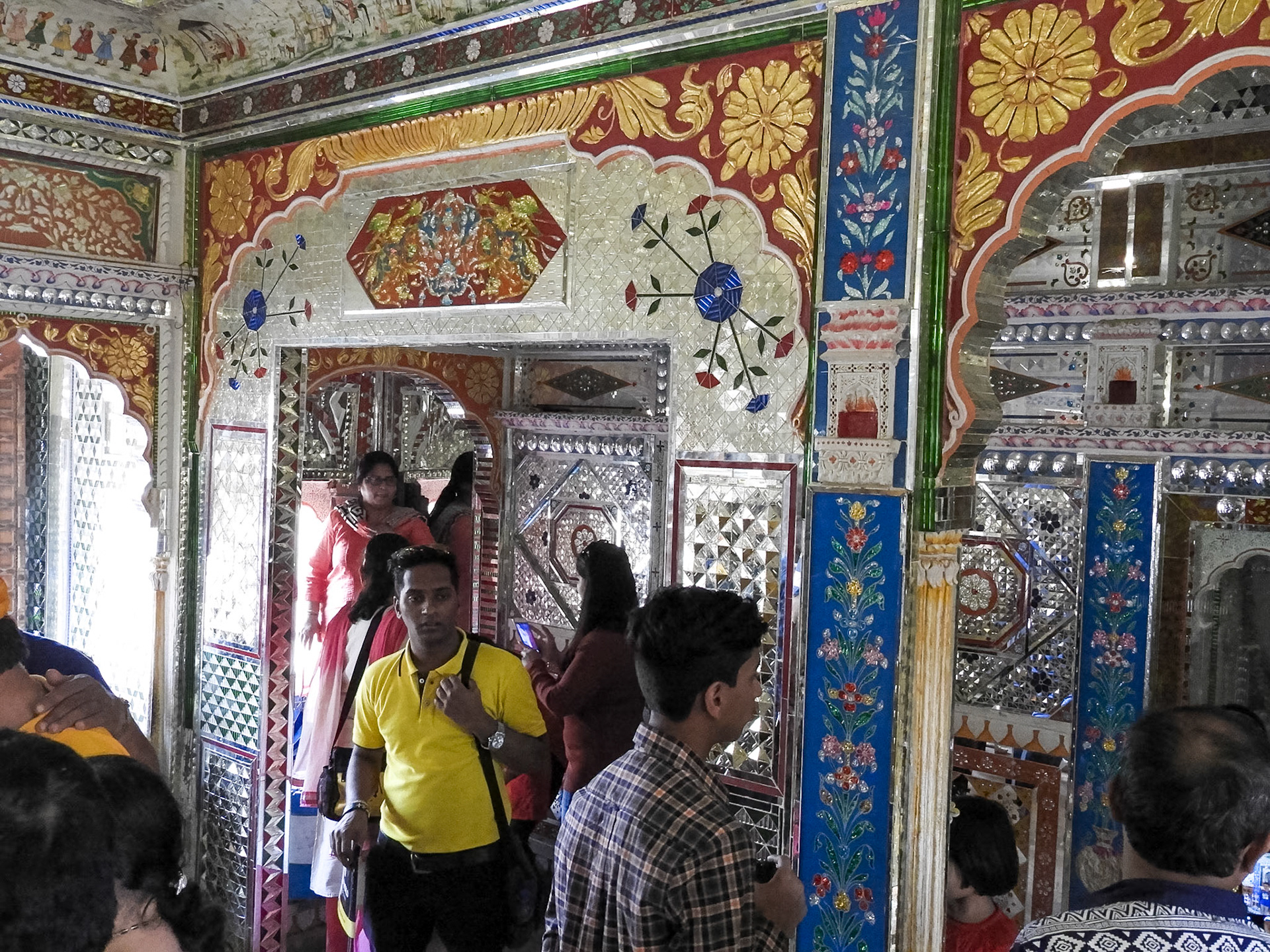 _2018-02-28__Coolpix B700__ __f/3.6__1/80 sec_________