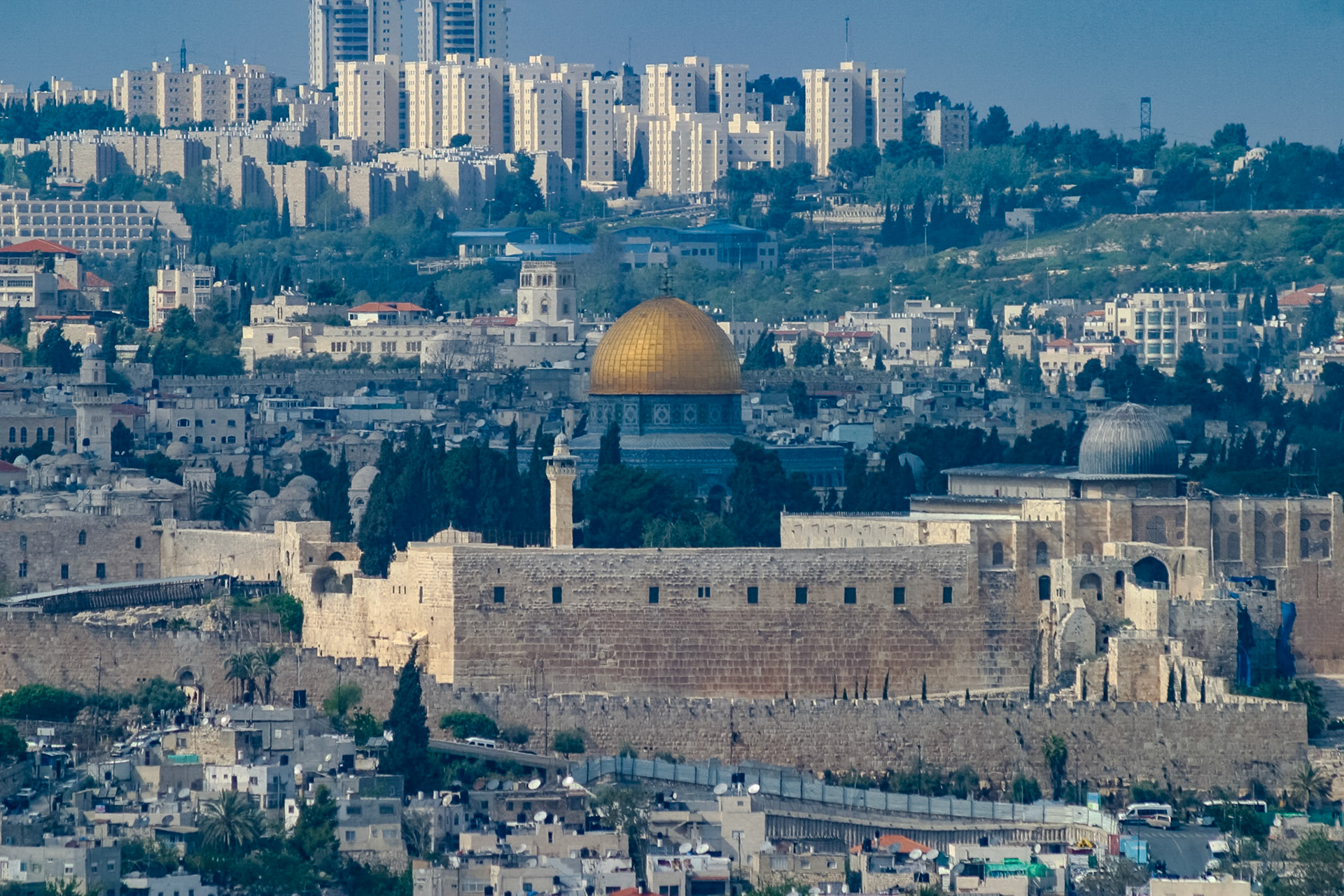 _2009-04-16__Canon__Canon EOS D60__ 75.0-300.0mm__f/8__1/500 sec________