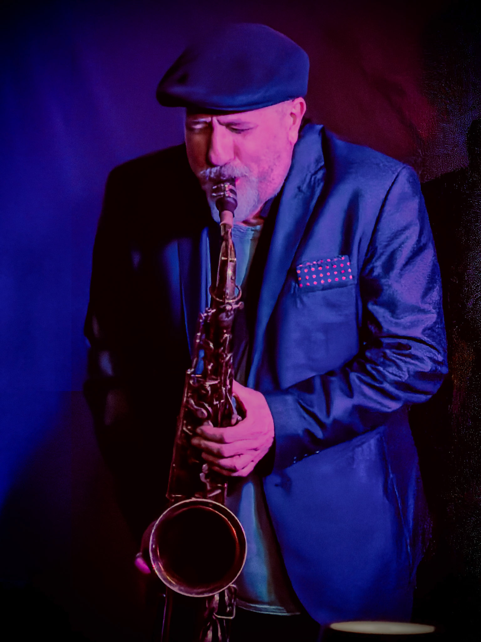 _2026-02-27__iPhone 17 Pro__ iPhone 17 Pro back camera 16.891mm f/2.8__f/2.8__1/430 sec__High Street__Wraysbury__England__51°27'26.0496" N 0°33'15.2496" W_