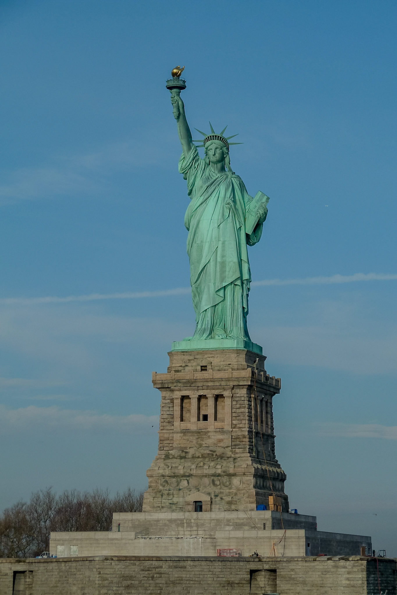 _2011-12-31__Panasonic__DMC-TZ10__ __f/5.6__1/500 sec__Flagpole Plaza__New York__United States__40°41'18.4992" N 74°2'22.4304" W