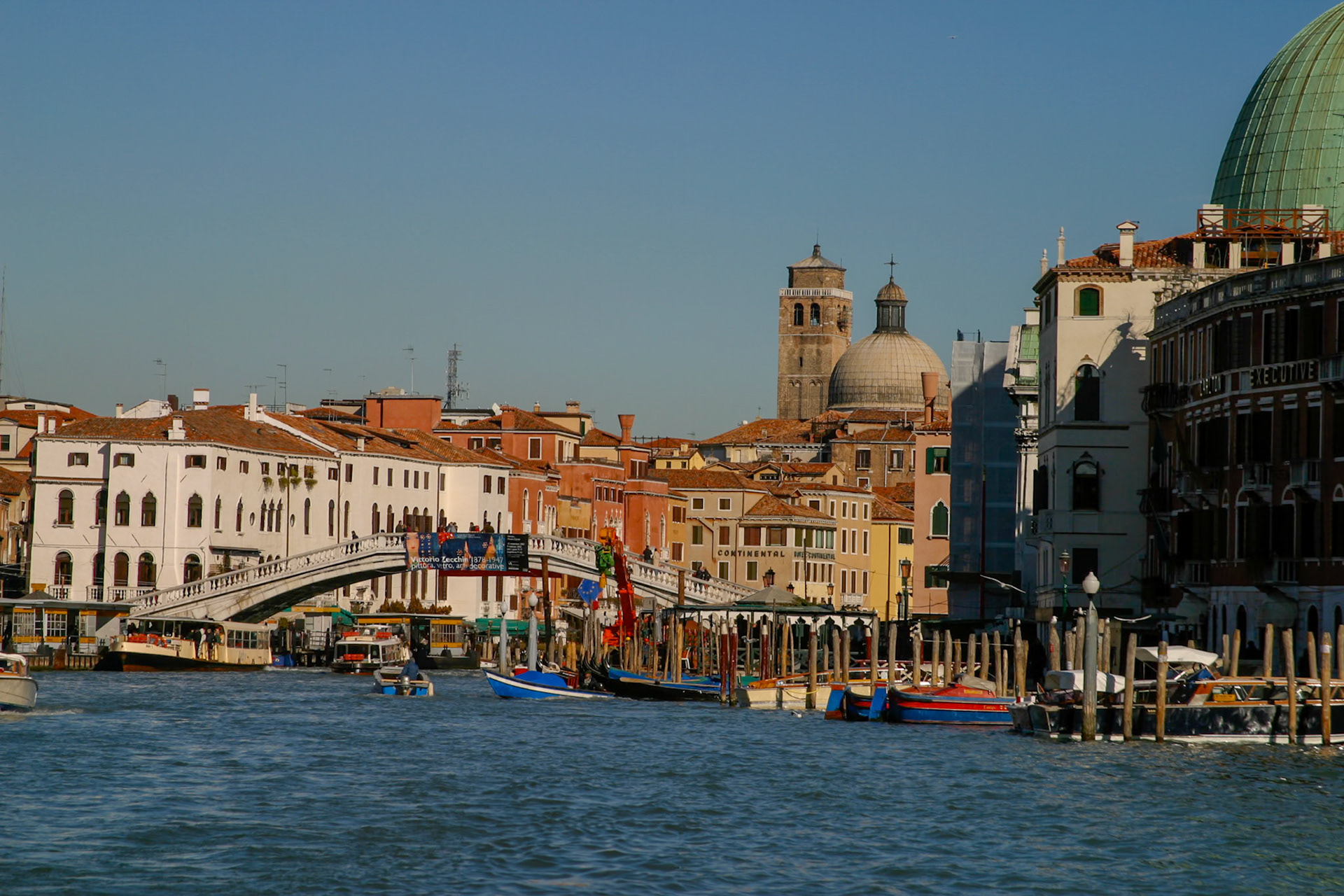 2003-02-07 12:18:21_24.0-85.0 mm_f/9.5_1/500 sec____