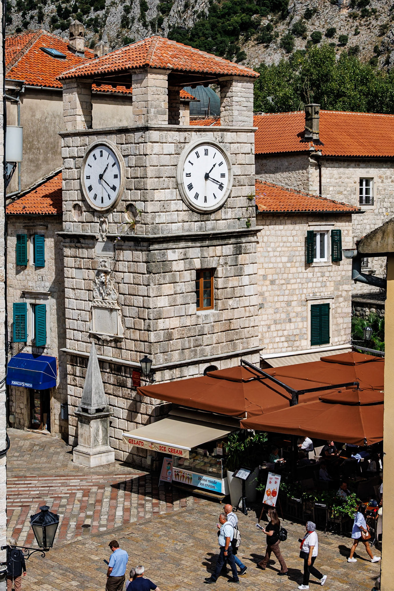 2024-09-16 12:18:35RF24-240mm F4-6.3 IS USMf/101/250 sec42°25'26.4972" N 18°46'13.0908" E