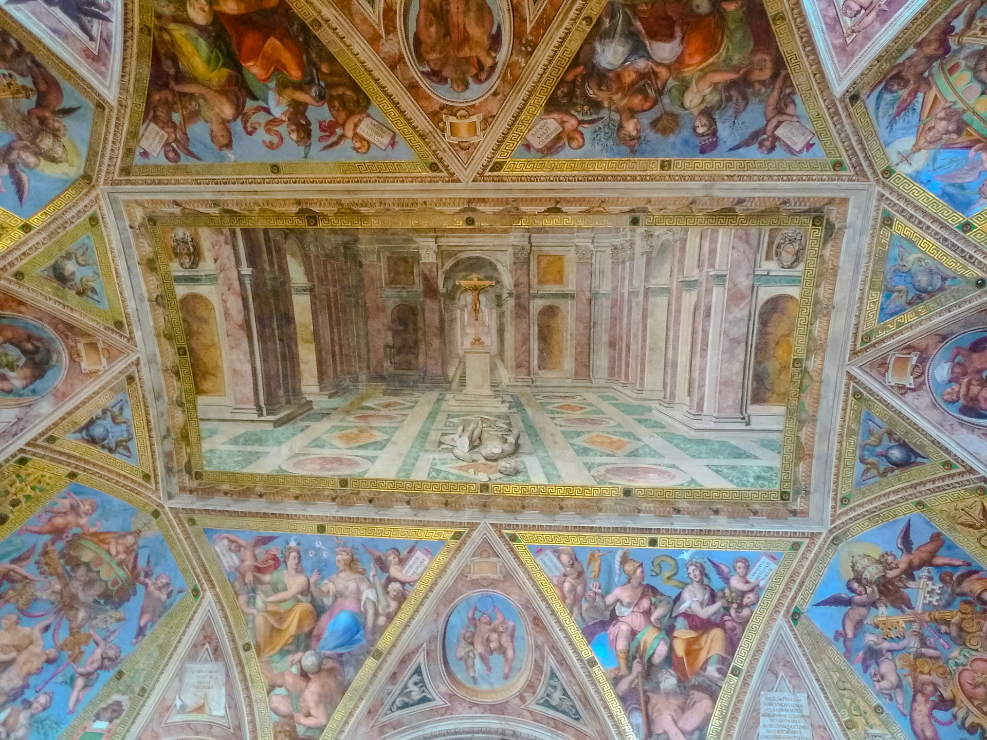 2011-07-13 10:55:35__f/3.3_1/6 sec_Via Lombardia_Rome_Italy_41°54'26.4384" N 12°29'13.11" E