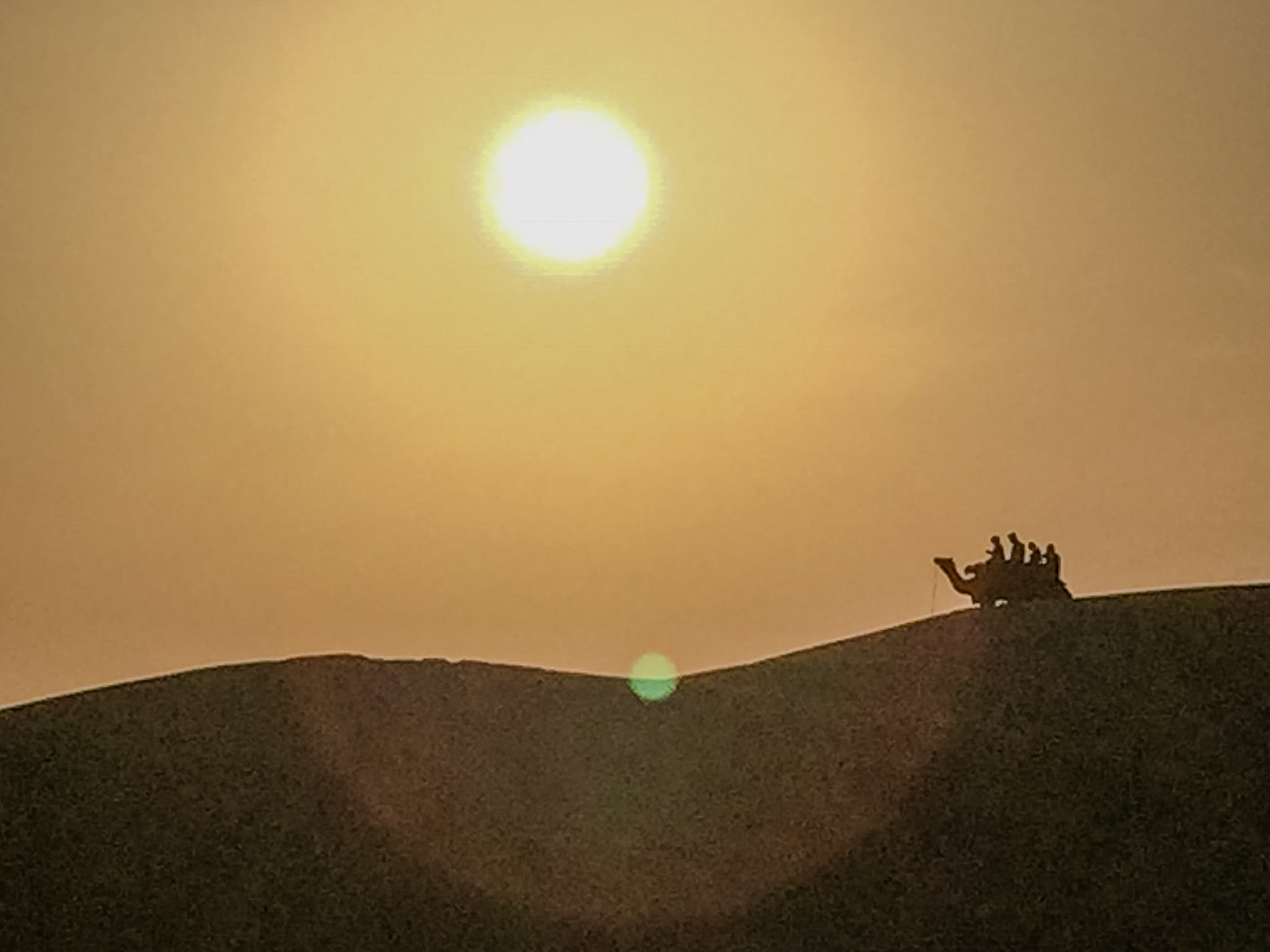 2018-02-27 18:03:50_iPhone 6 back camera 4.15mm f/2.2_f/2.2_1/40000 sec_Sam Road_Damodara_India_26°50'6.3204" N 70°32'33.7488" E